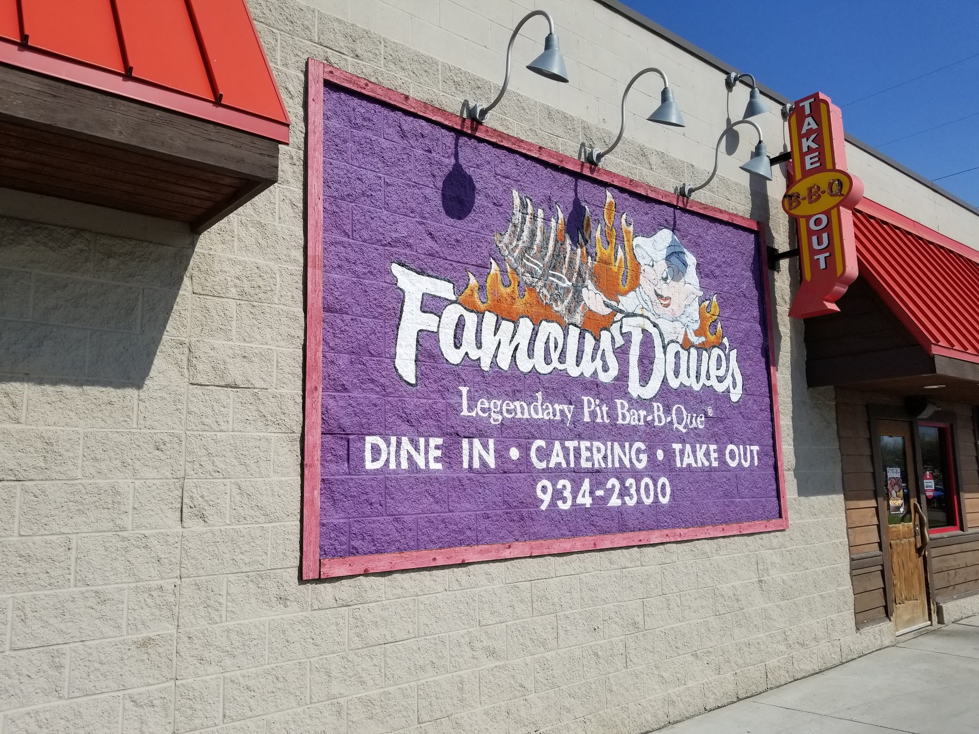 Famous Dave's Bar-B-Que