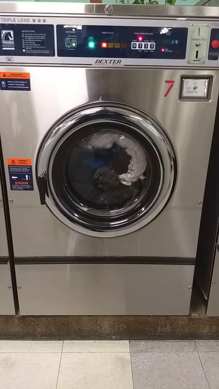 Mimi's Coin Laundry