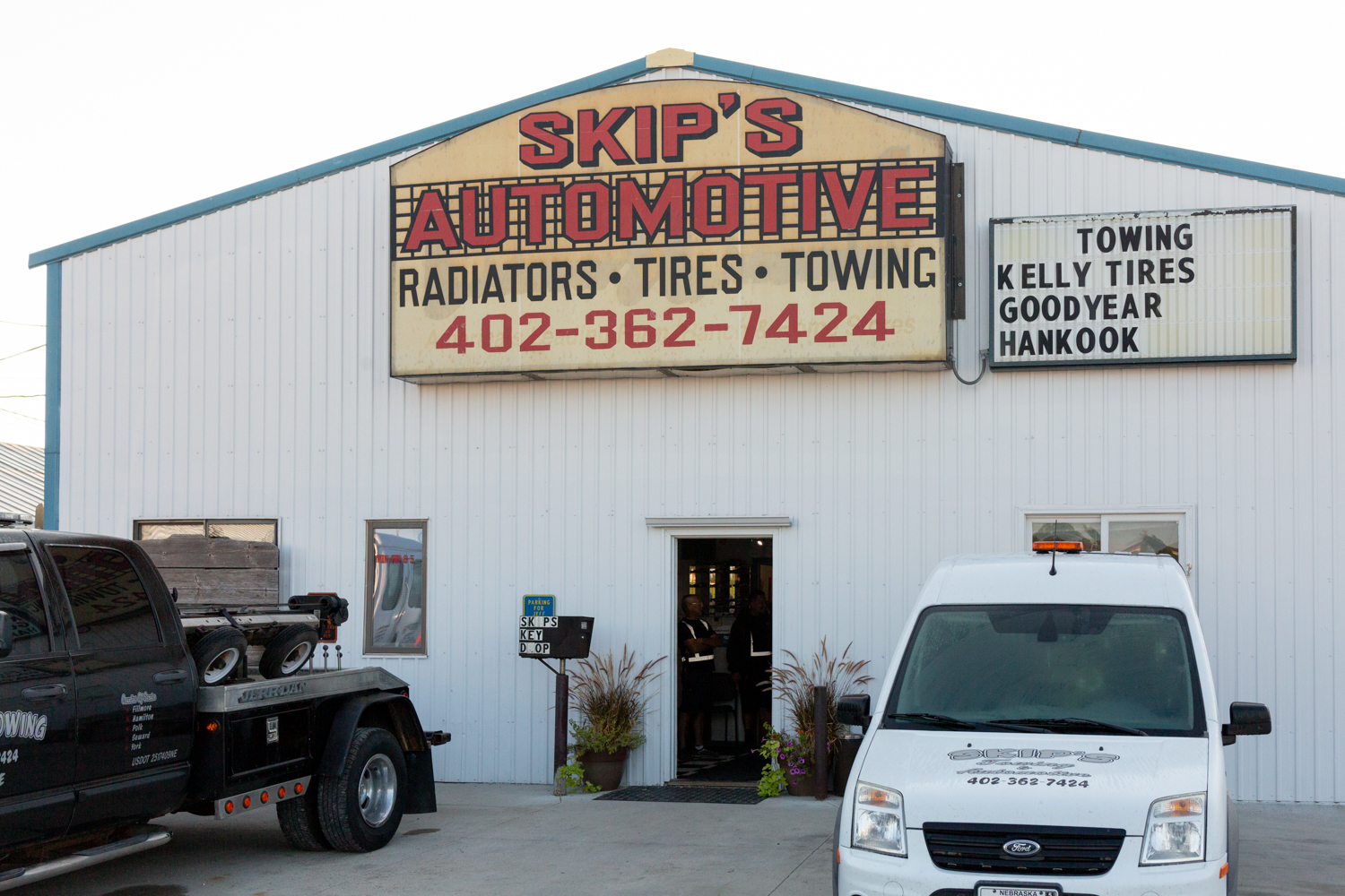 Skip's Automotive & Towing