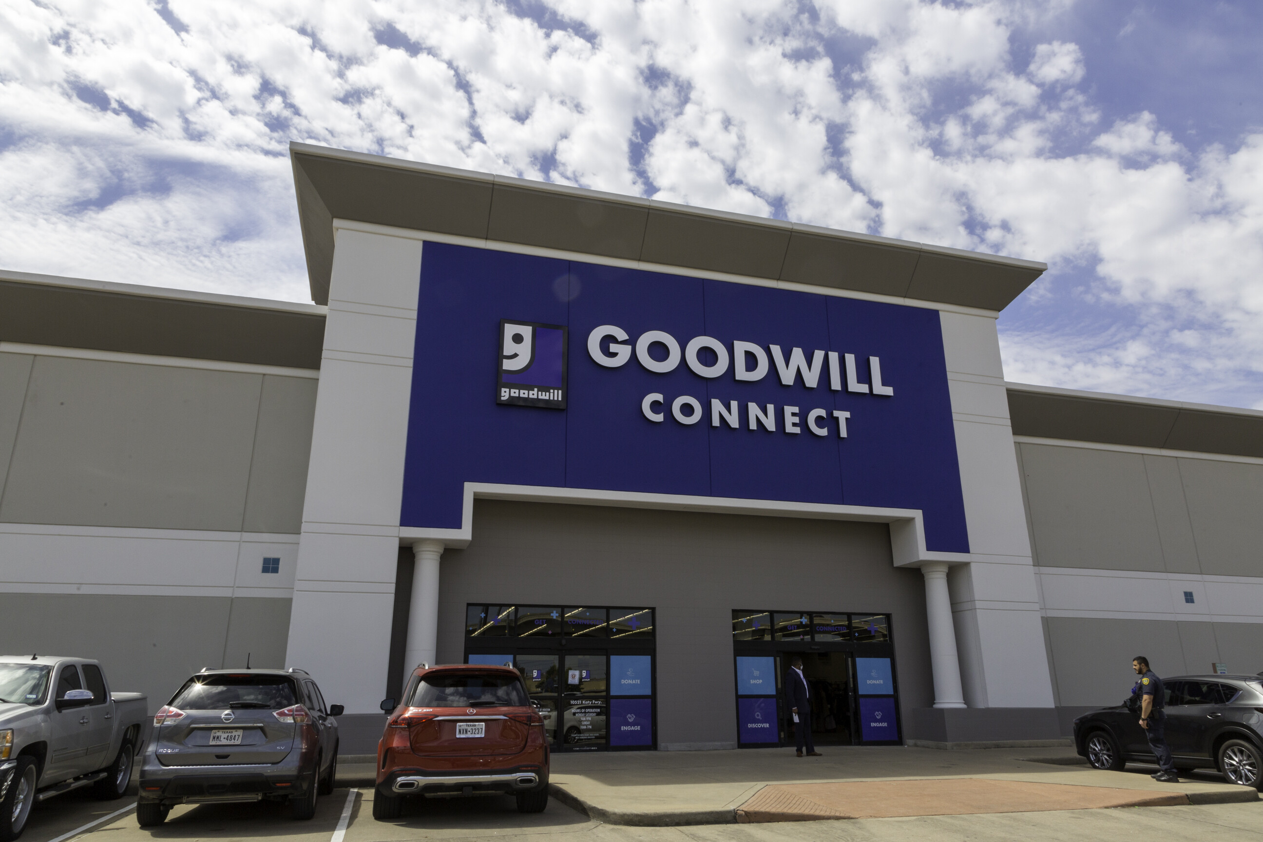 New Goodwill® Opens Its Doors in Southwest Vegas
