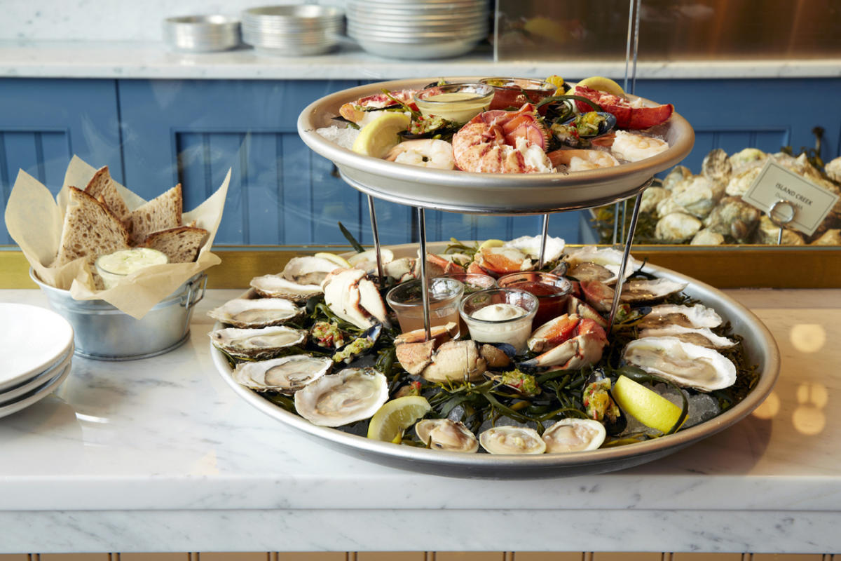 Where to Taste the Best Oysters in the USA: 10 Places Preparing for National Oyster Day 2025