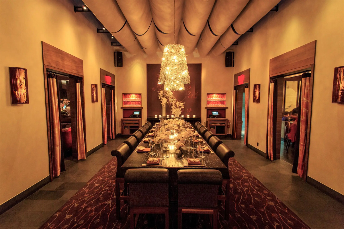 10 Famous Celebrity-Owned Restaurants in California