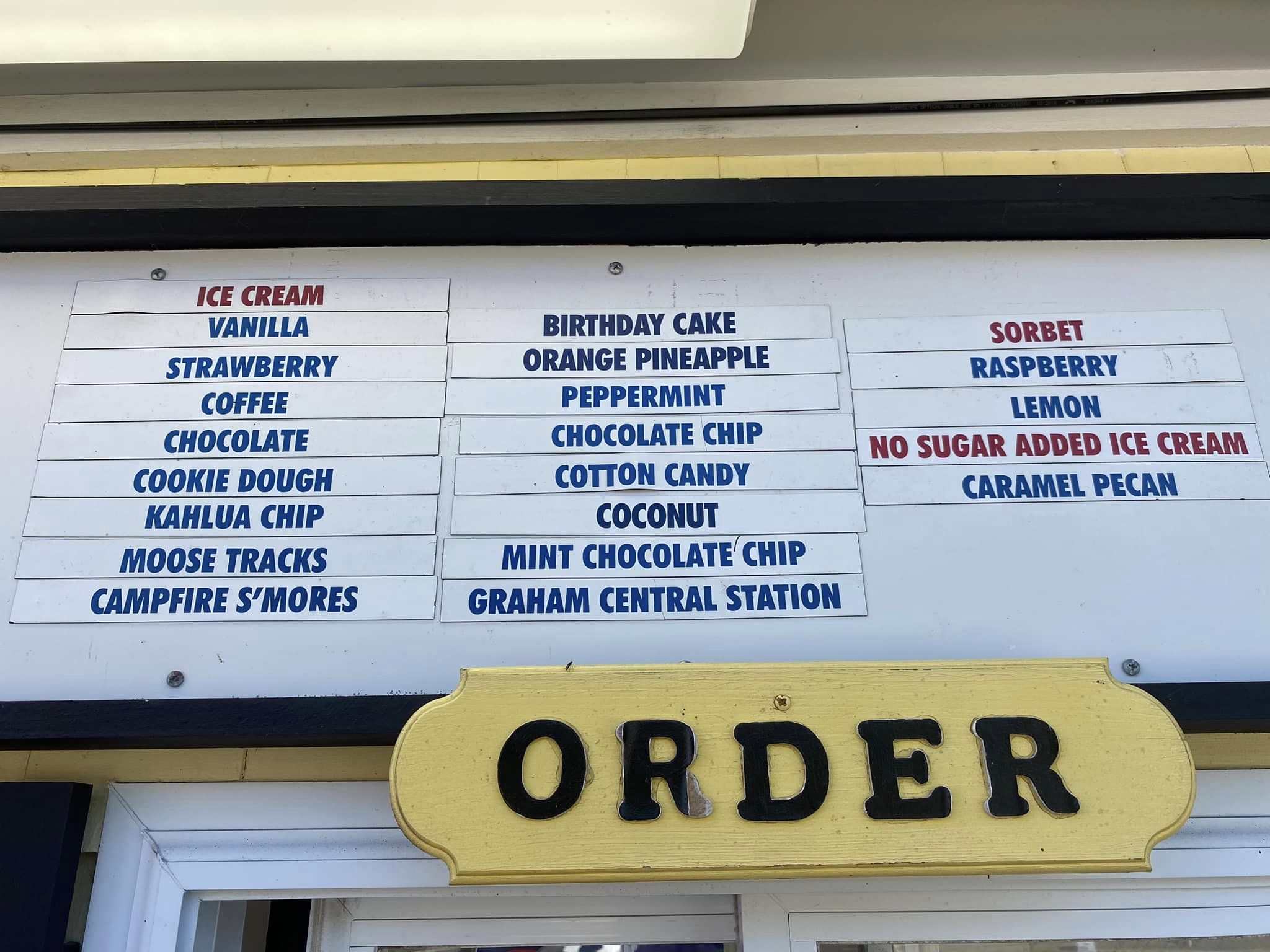 Center Scoop Menu