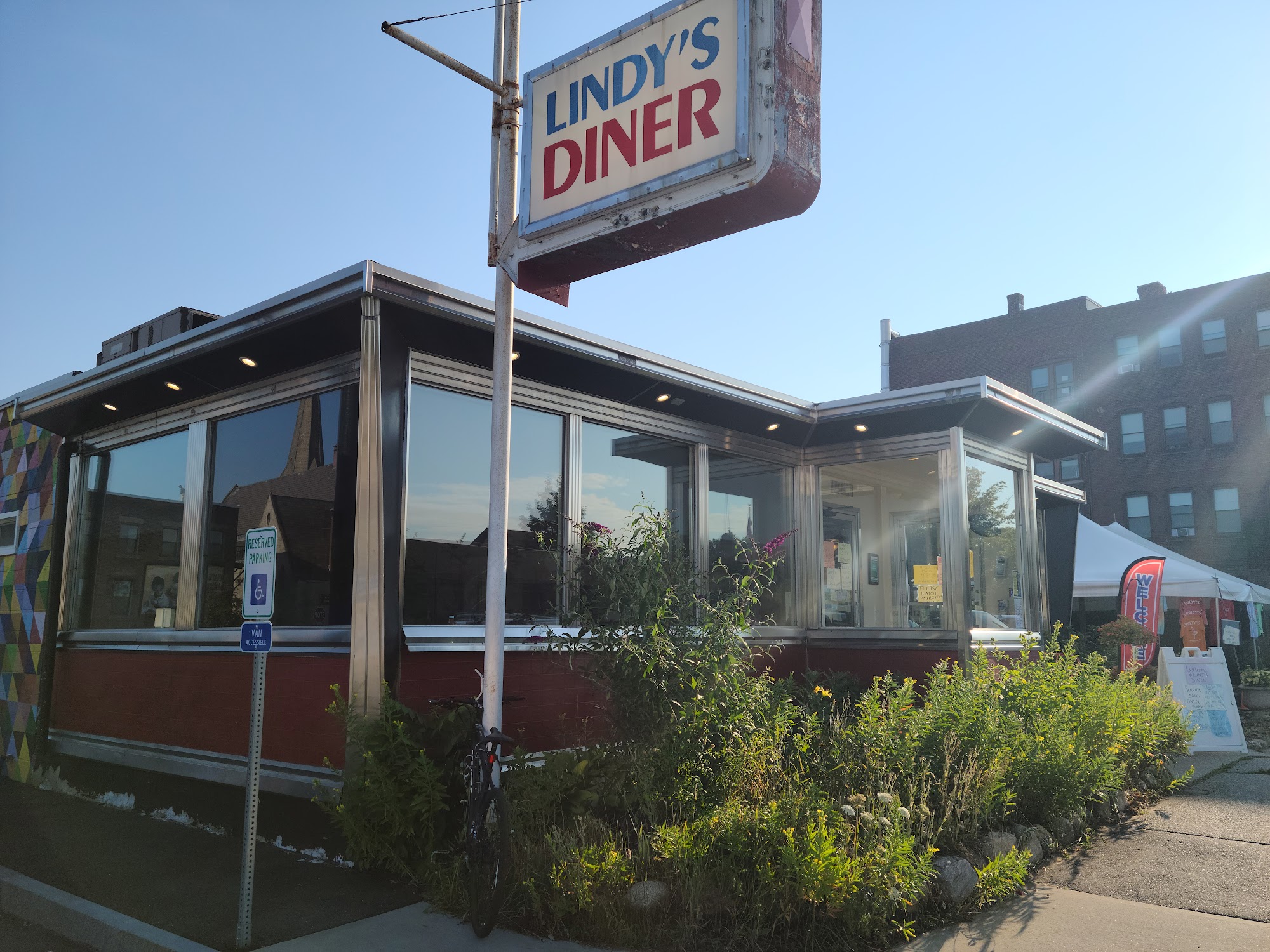 Lindy's Diner