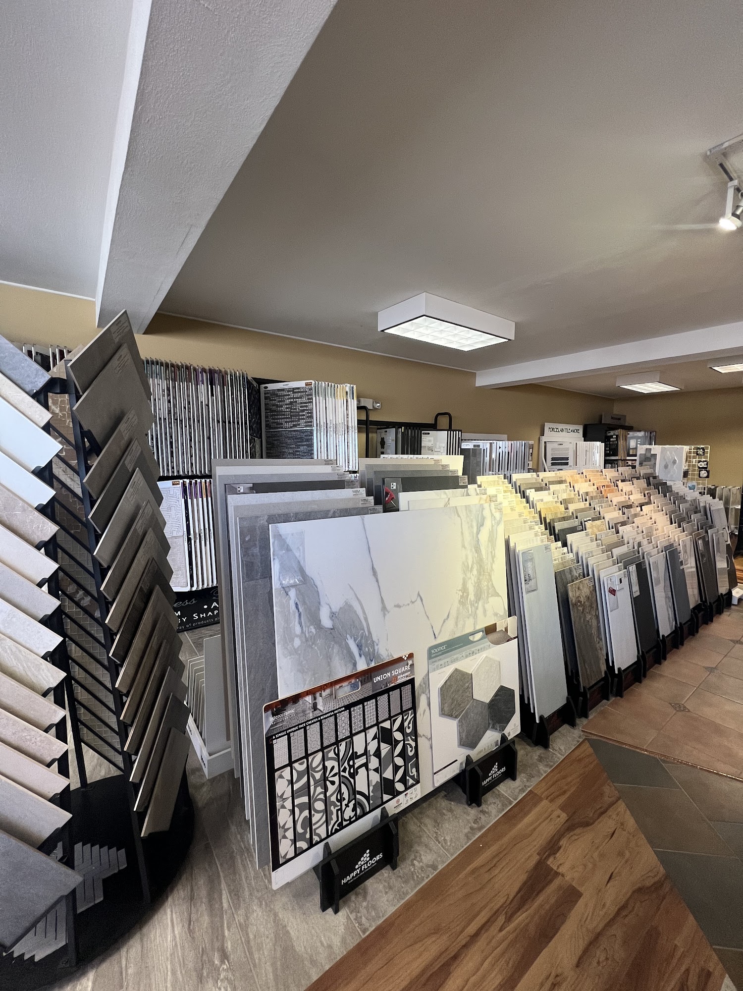 Wholesale Flooring Inc. 10 Lafayette Rd, North Hampton New Hampshire 03862