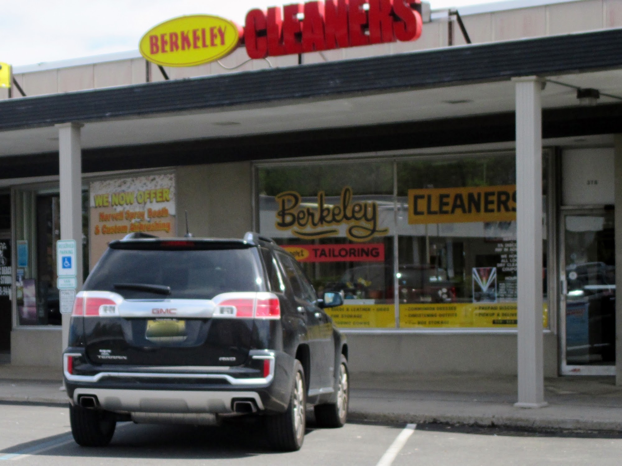 Berkeley Cleaners Inc 376 Springfield Ave, Berkeley Heights New Jersey 07922