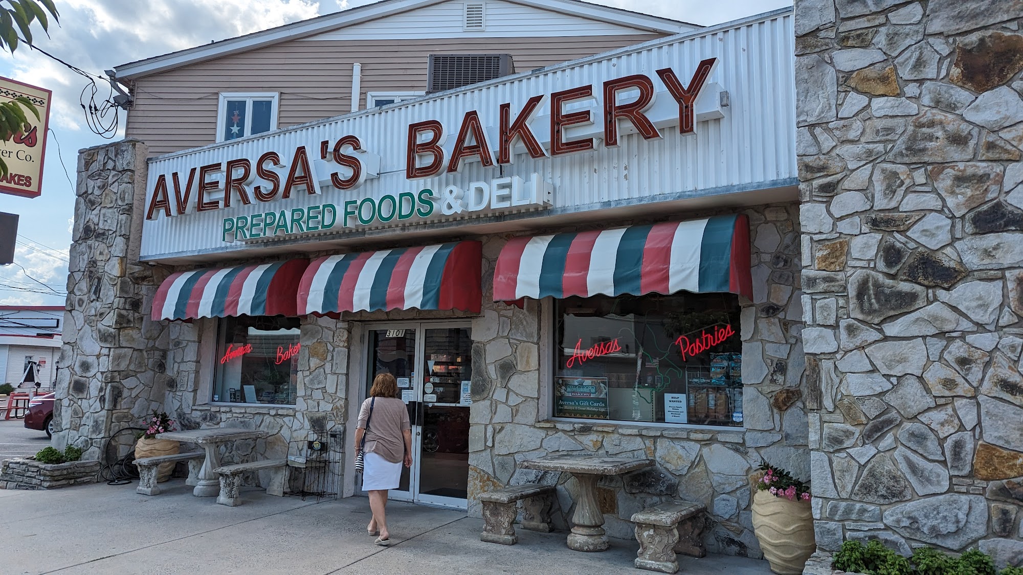 Aversa's Italian Bakery