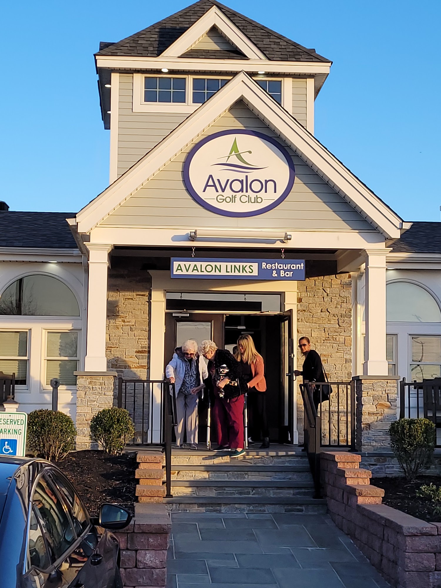 Avalon Links Restaurant
