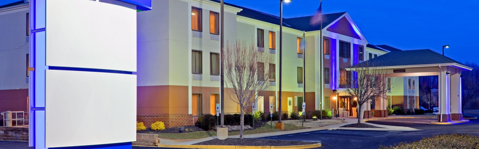 Holiday Inn Express & Suites Carneys Point - Pennsville, an IHG Hotel