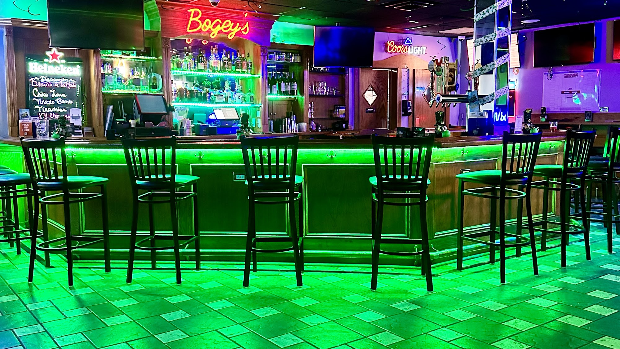 Bogey's Bar & Grill