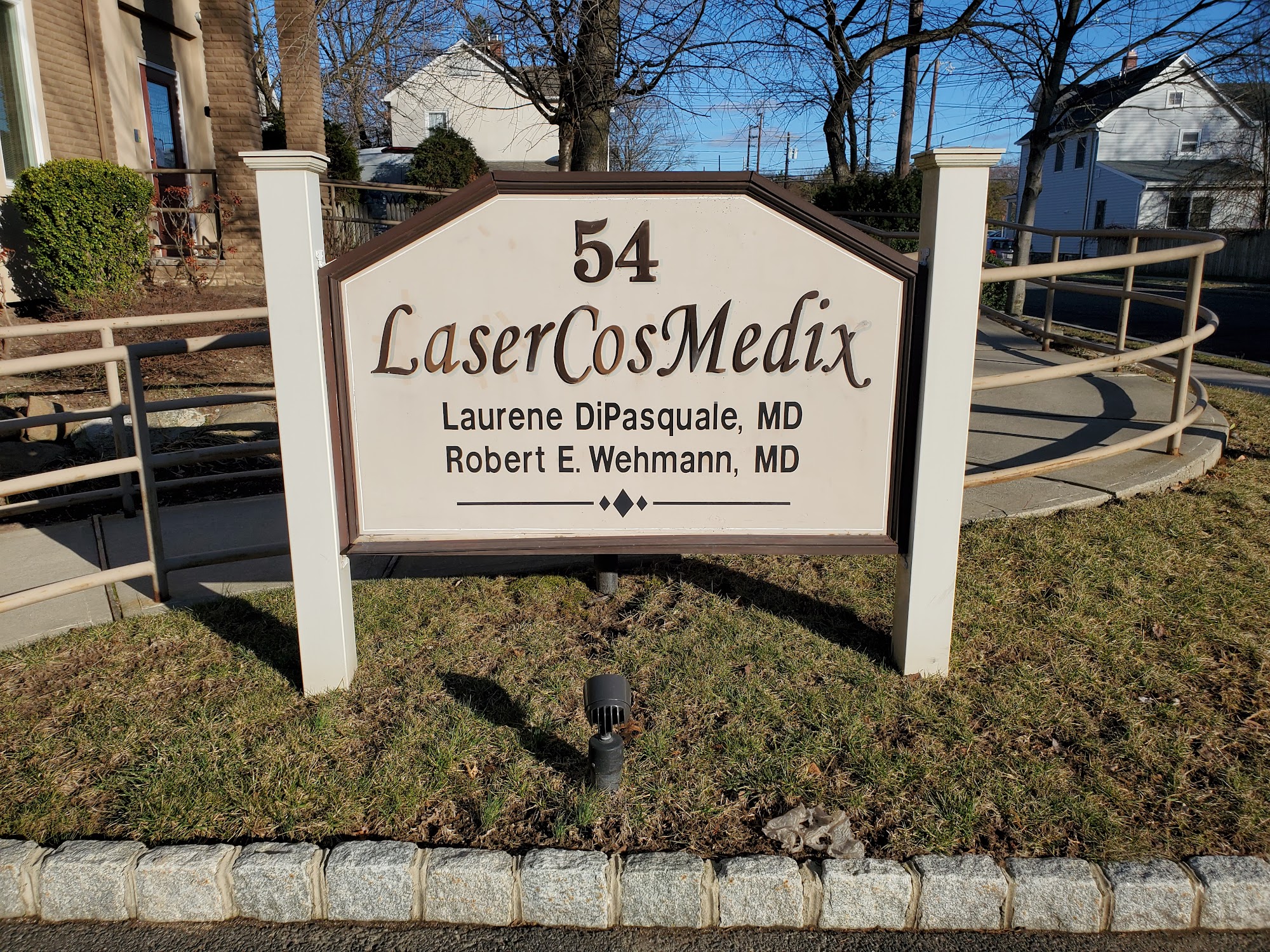 LaserCosMedix: Laurene DiPasquale, MD 466 Old Hook Rd STE 24D, Emerson New Jersey 07630