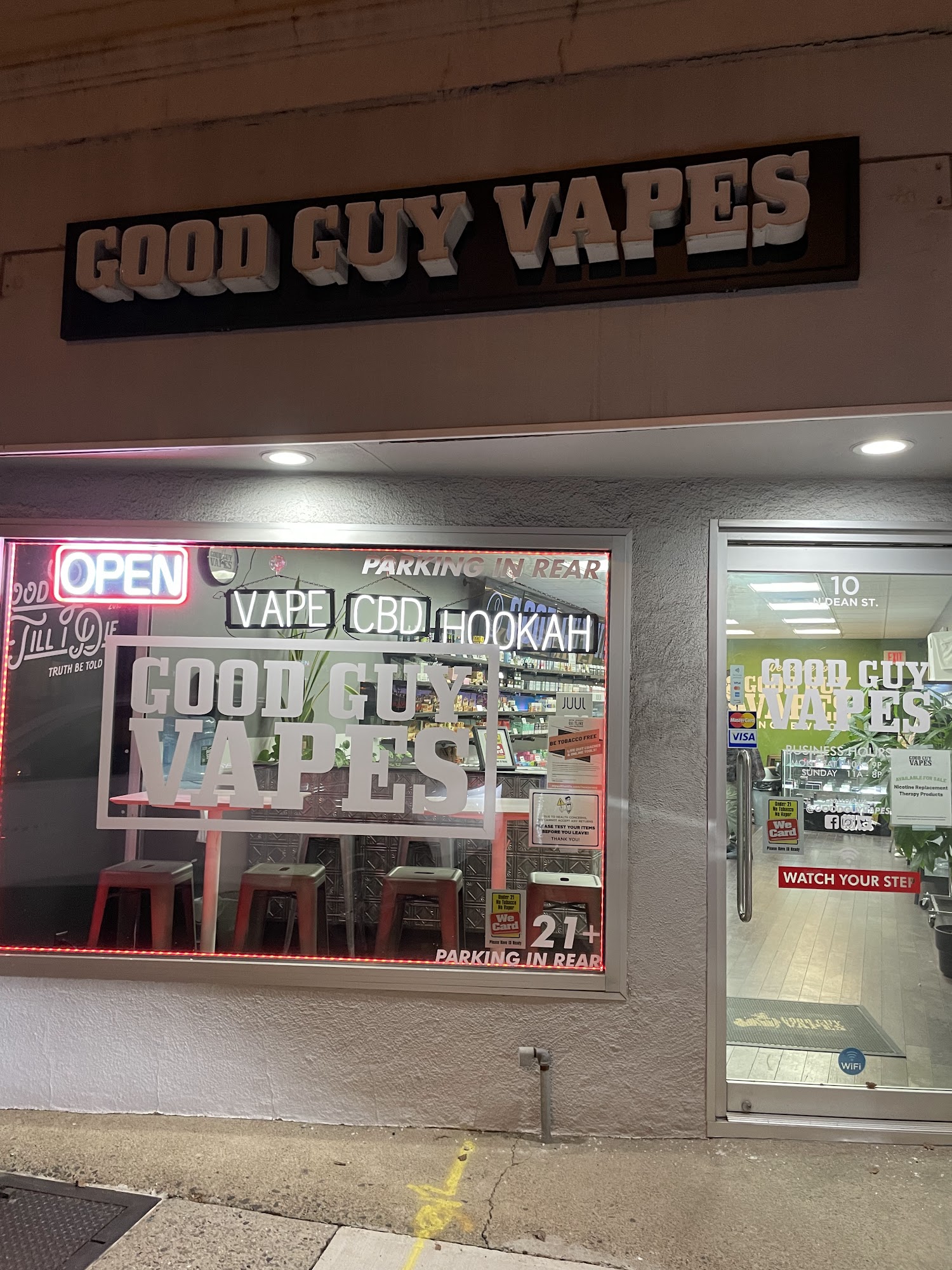 Good Guy Vapes, Glass