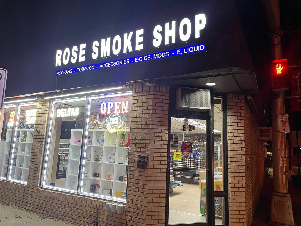 Rose smoke shop