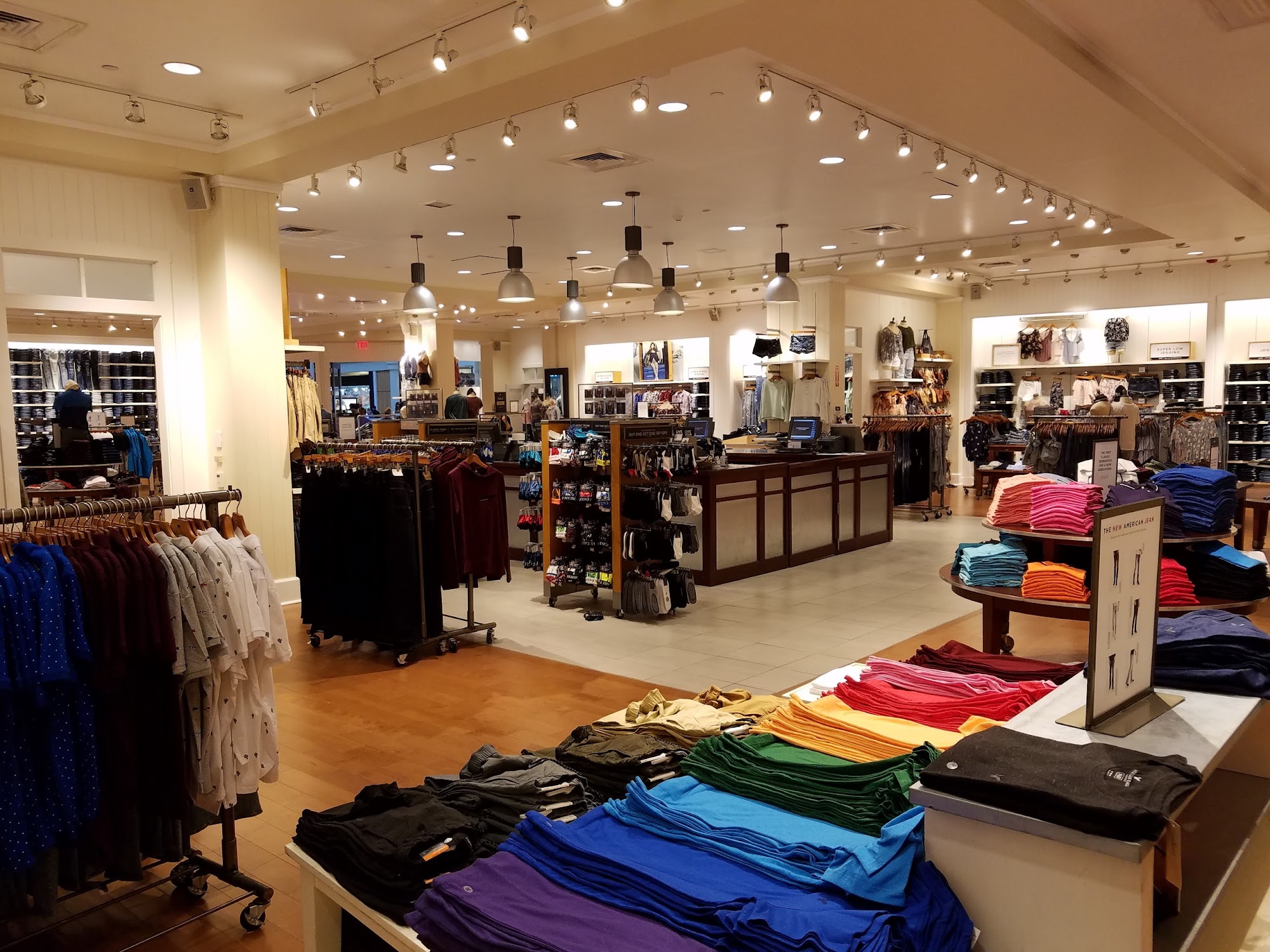 American Eagle Store