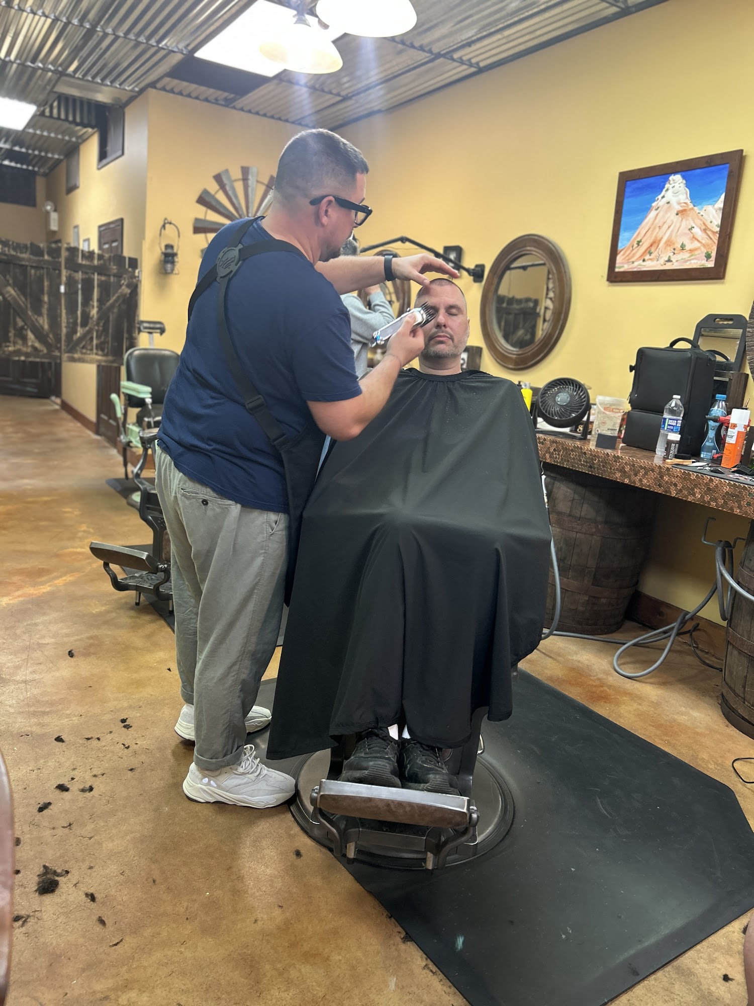 Dave's Shave and Barber Parlor