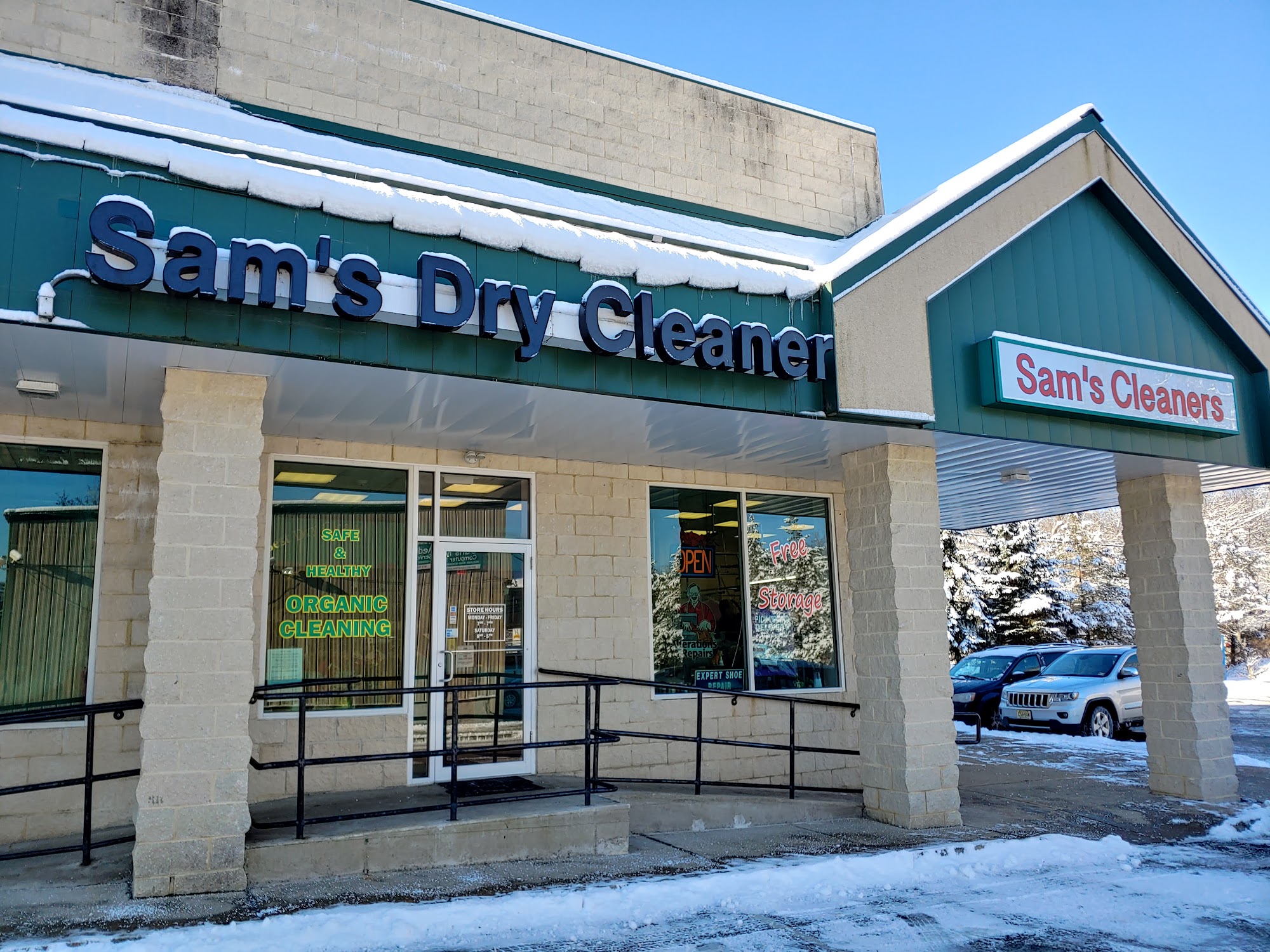 Sam's Dry Cleaners