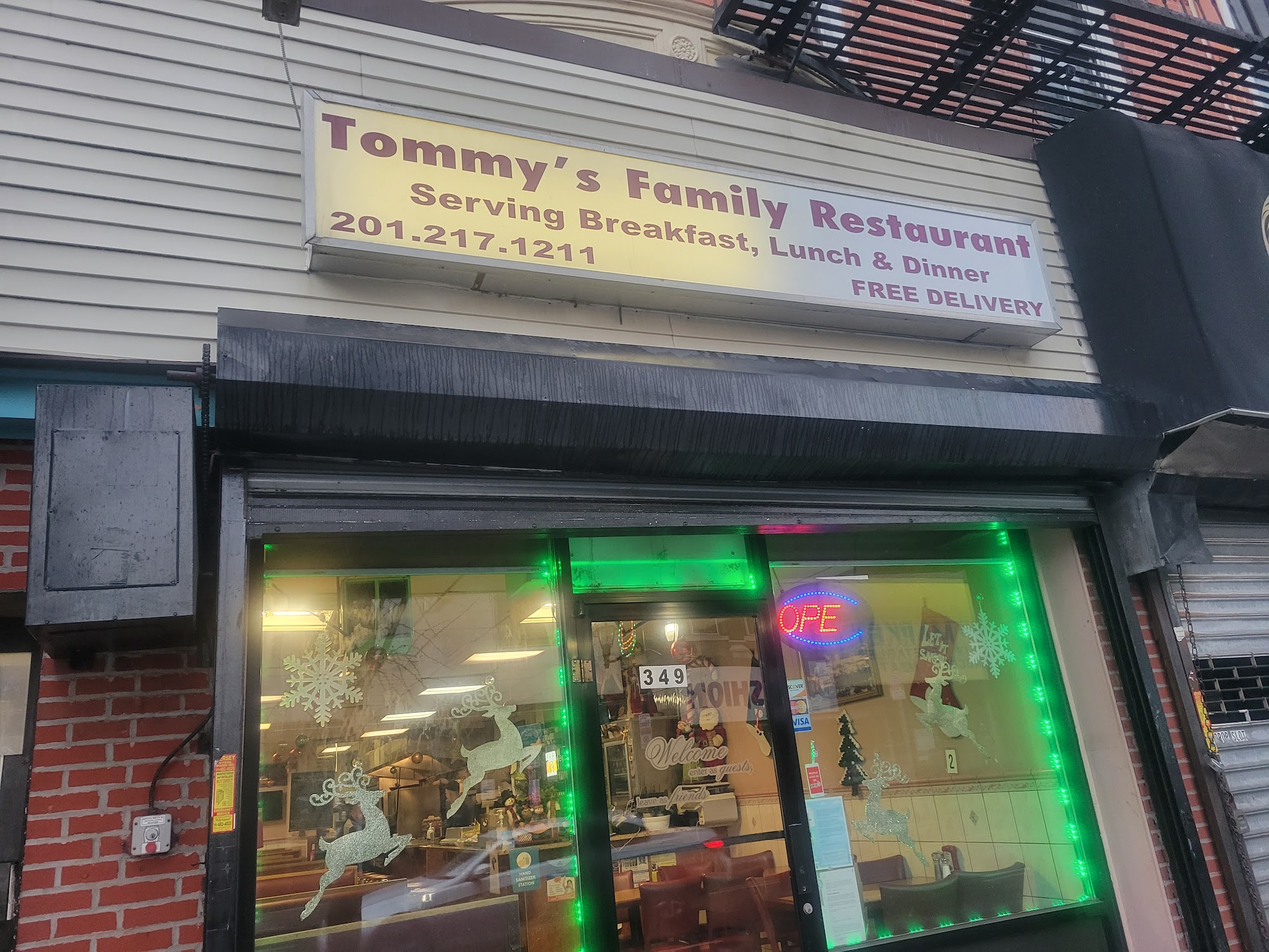 Tommy's Family Restaurant