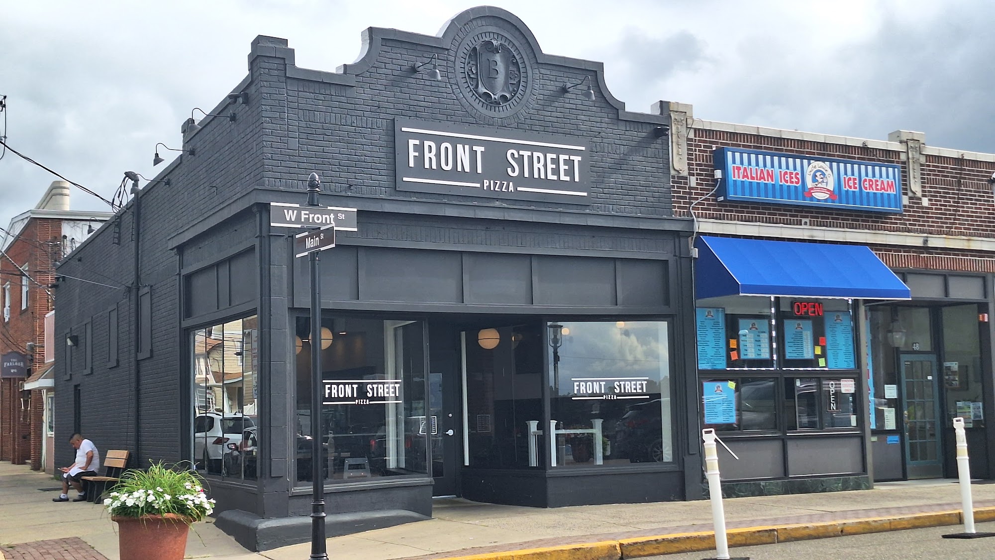 Front Street Pizza