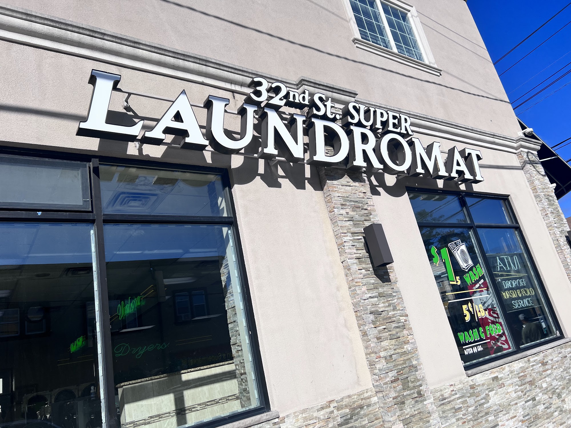 32nd Street Laundromat