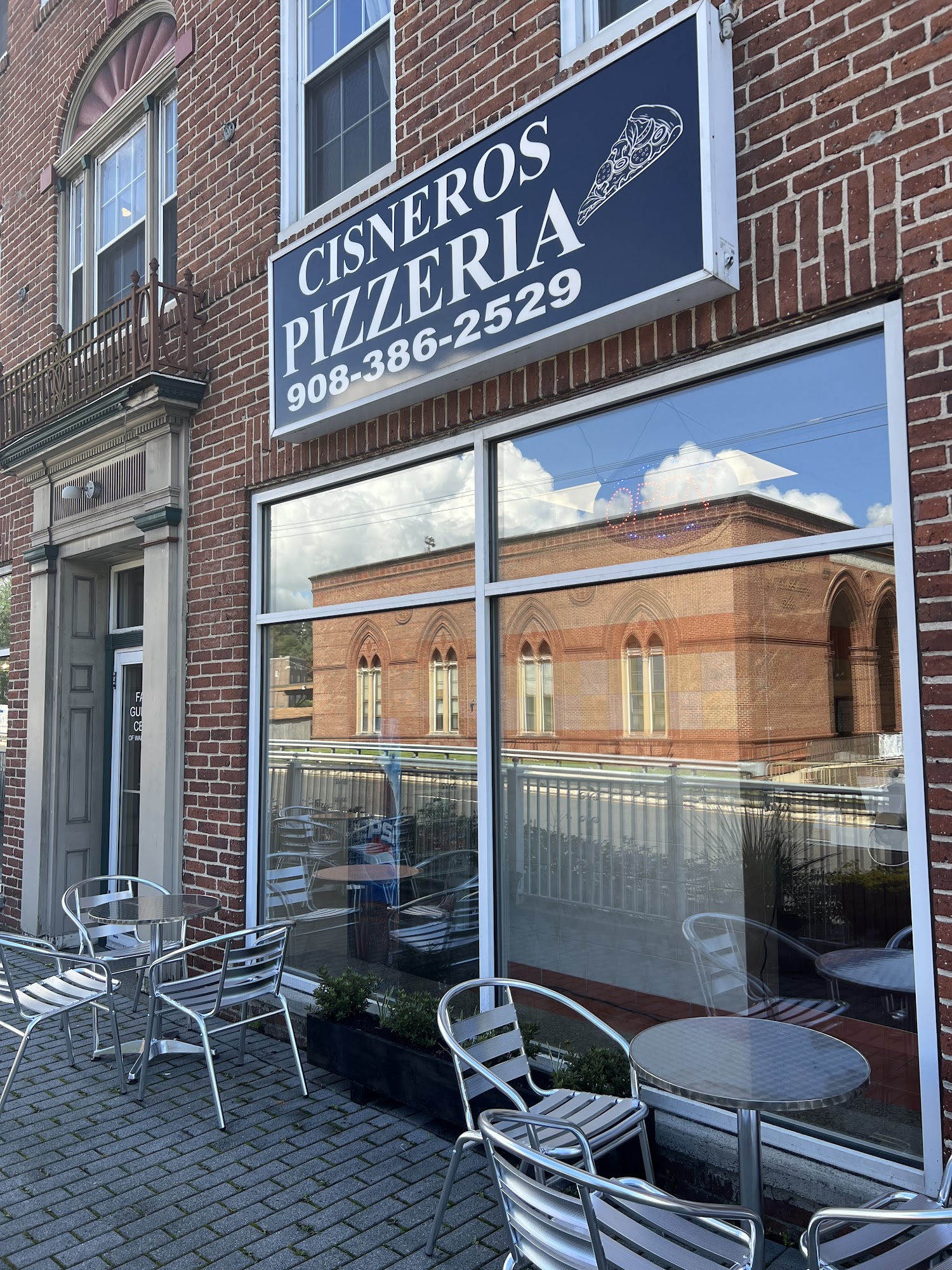 Cisneros Pizzeria 370 Memorial Pkwy, Phillipsburg, NJ 08865