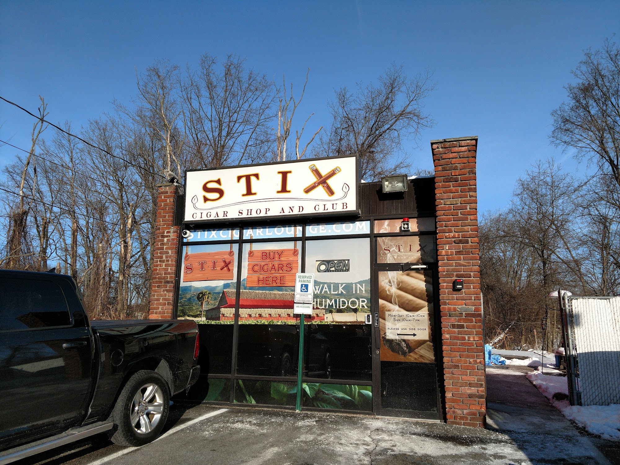 Stix Cigar Shop and Lounge