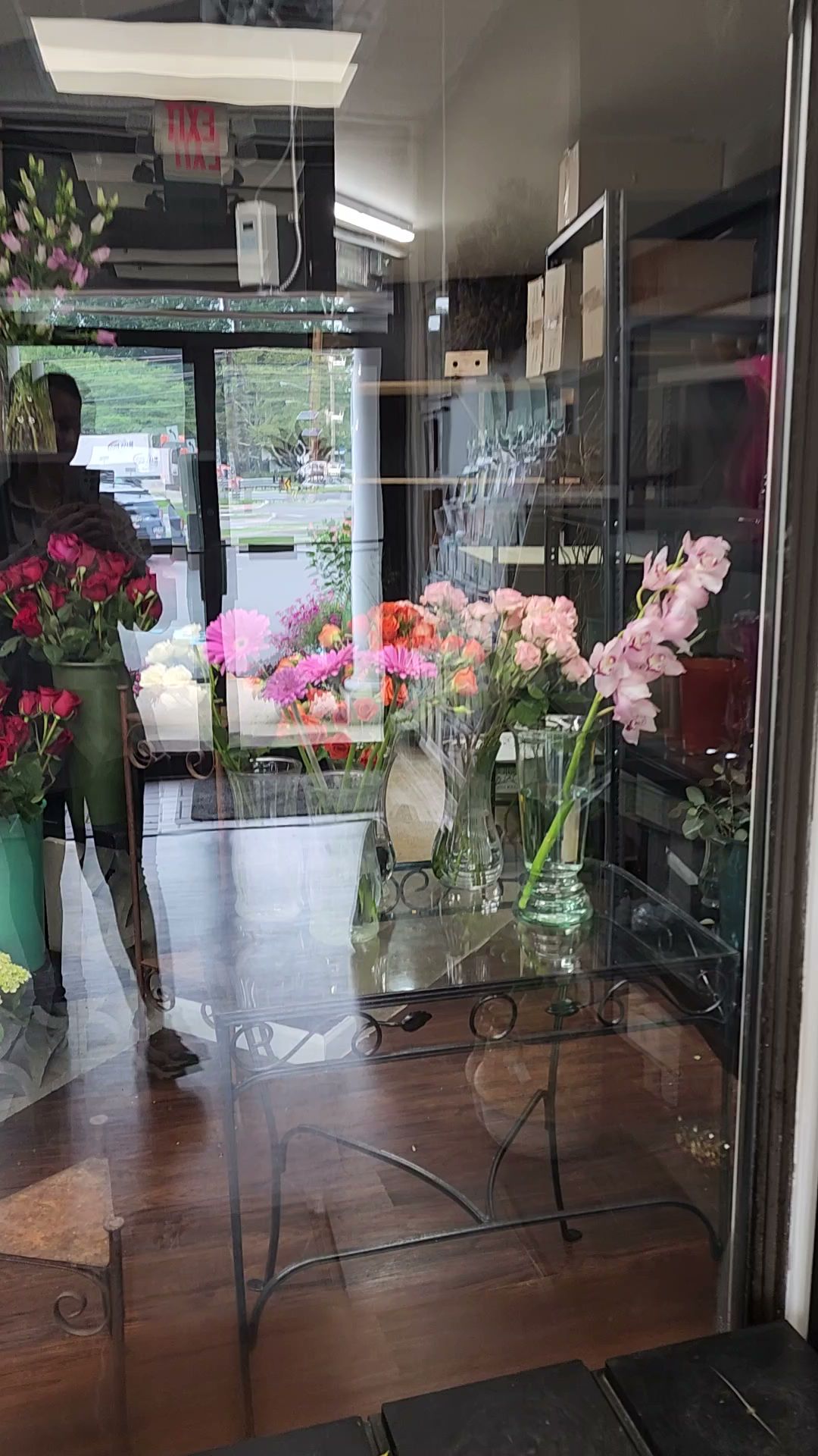 Angelone's Florist & Flower Delivery