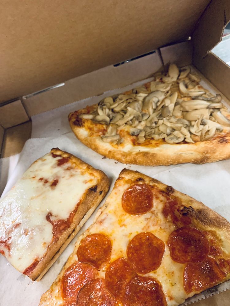 Carosello's Pizza & Pasta