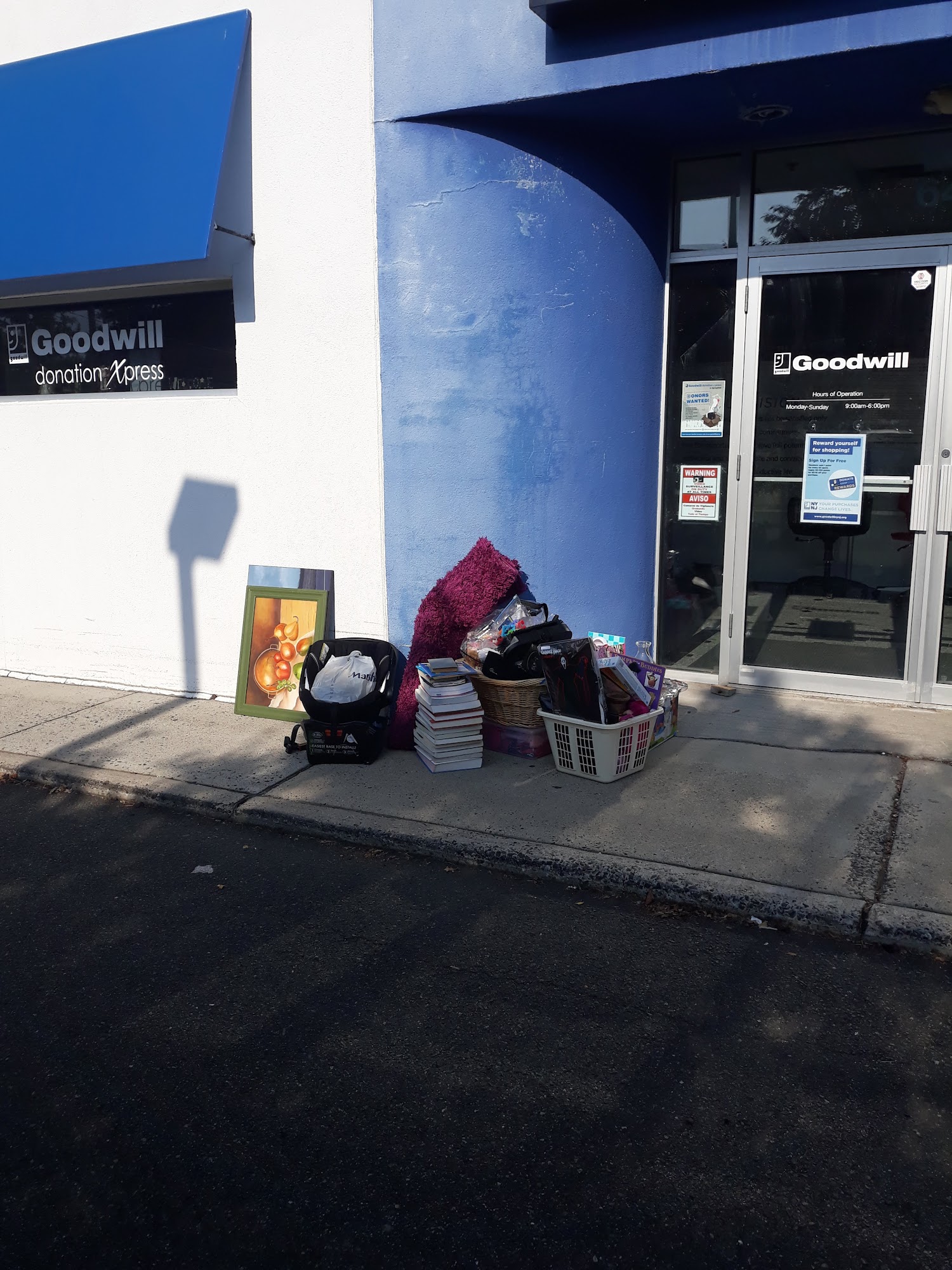 Goodwill NYNJ Attended Donation Center