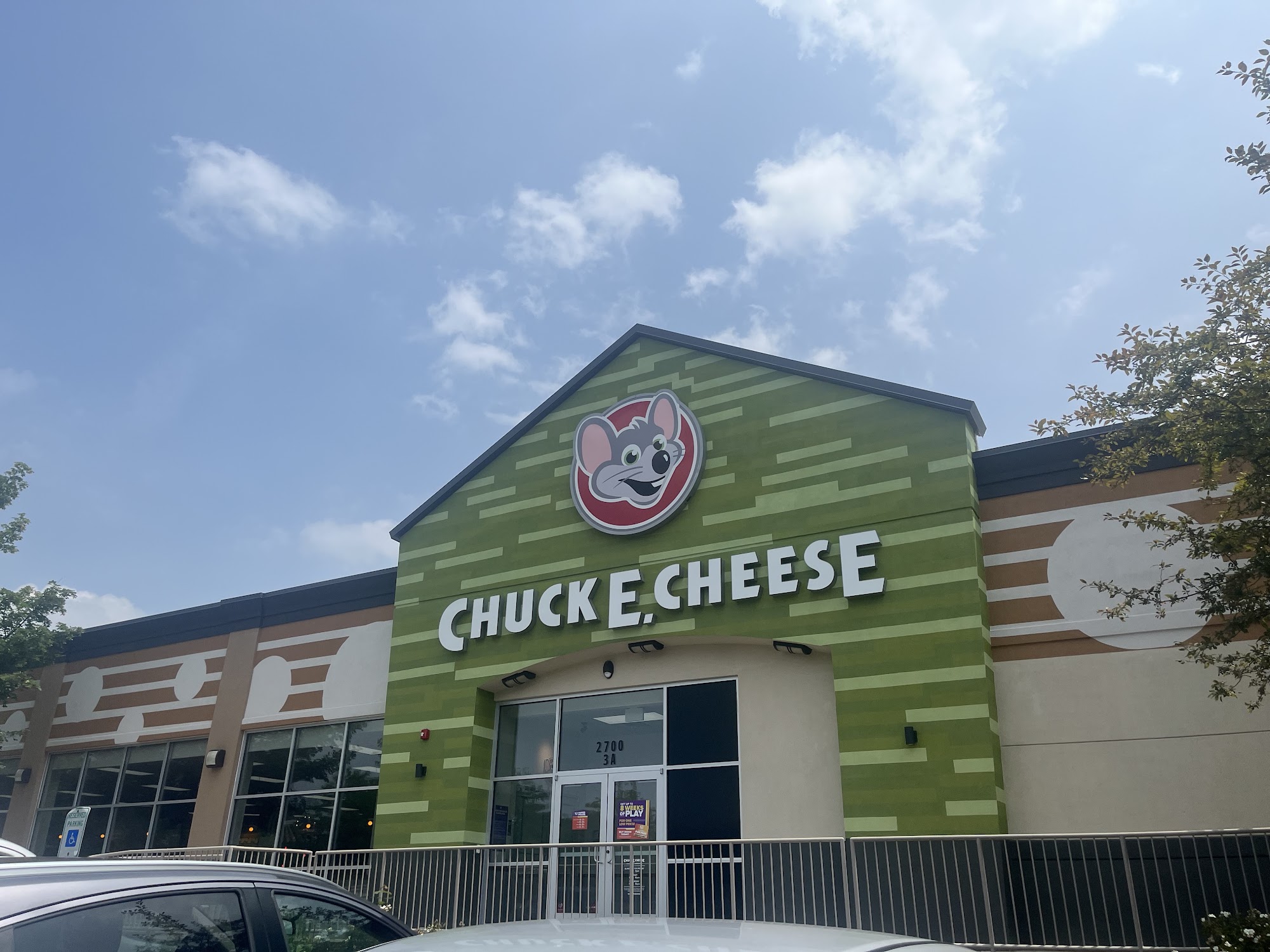 Chuck E. Cheese