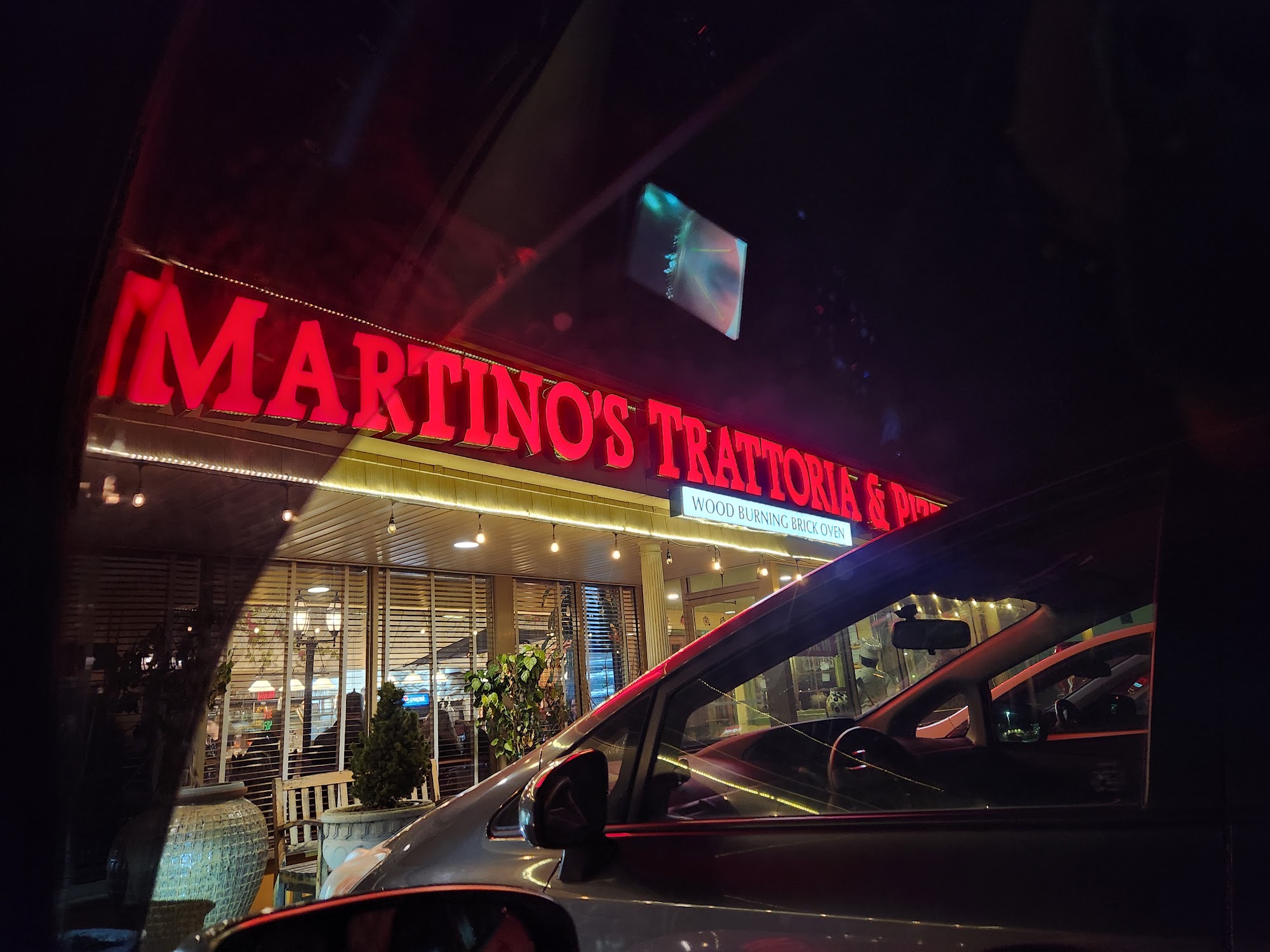 Martinos Trattoria & Pizzeria