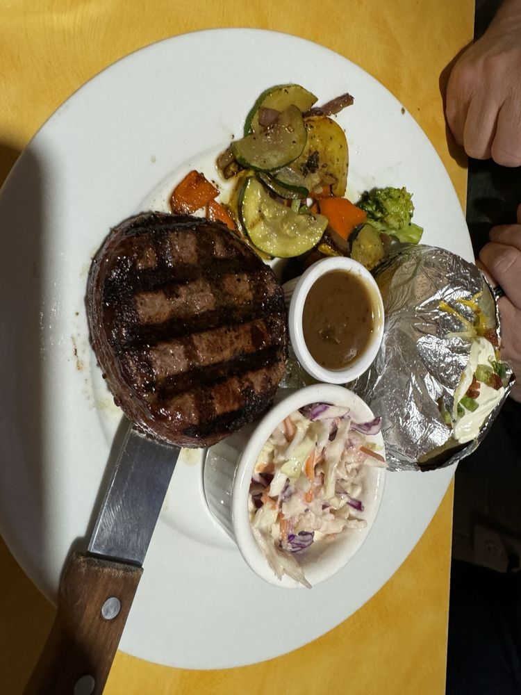 Varela's Restaurant Steaks & More