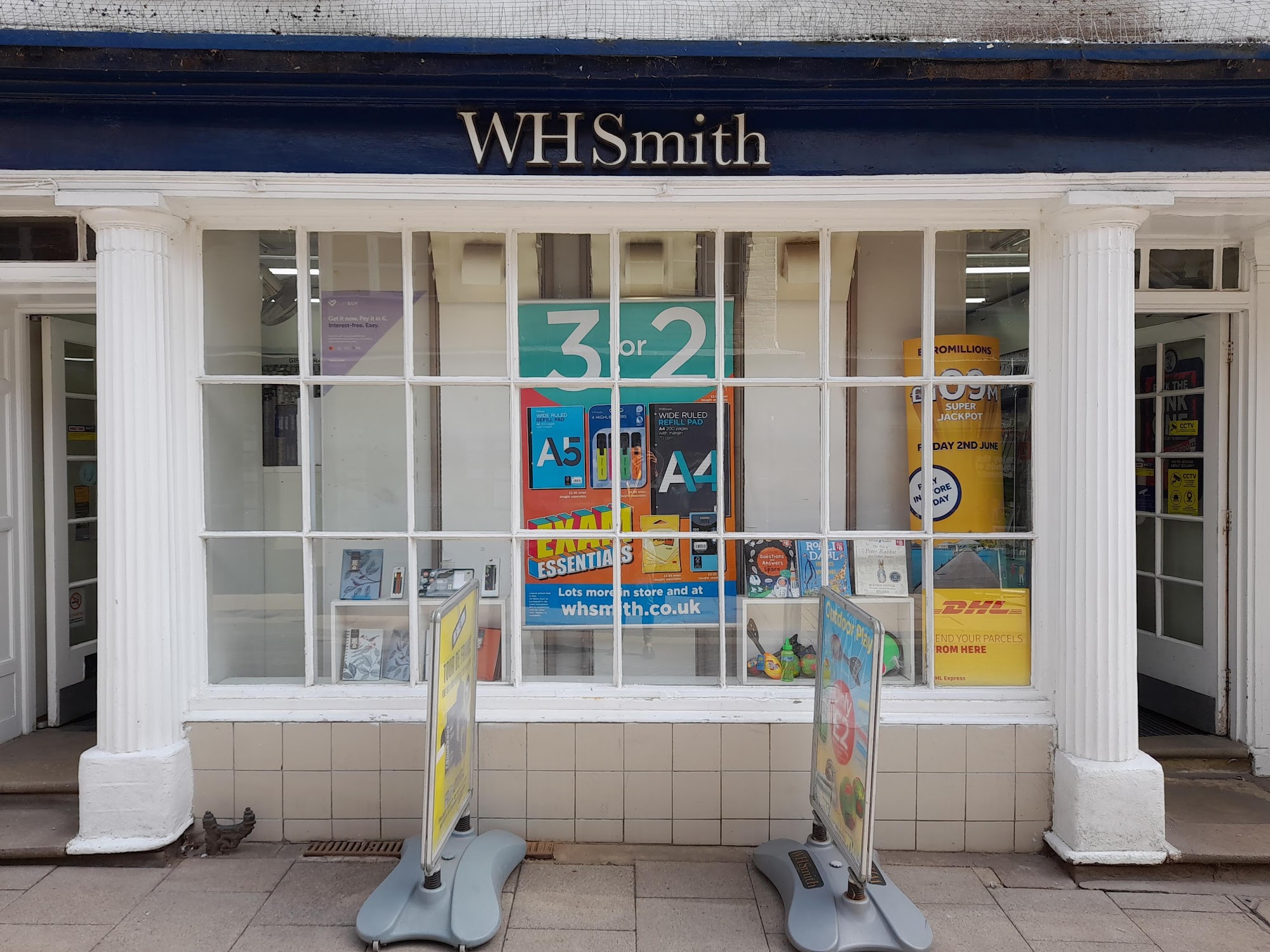 DHL Service Point (WHSmith Diss)
