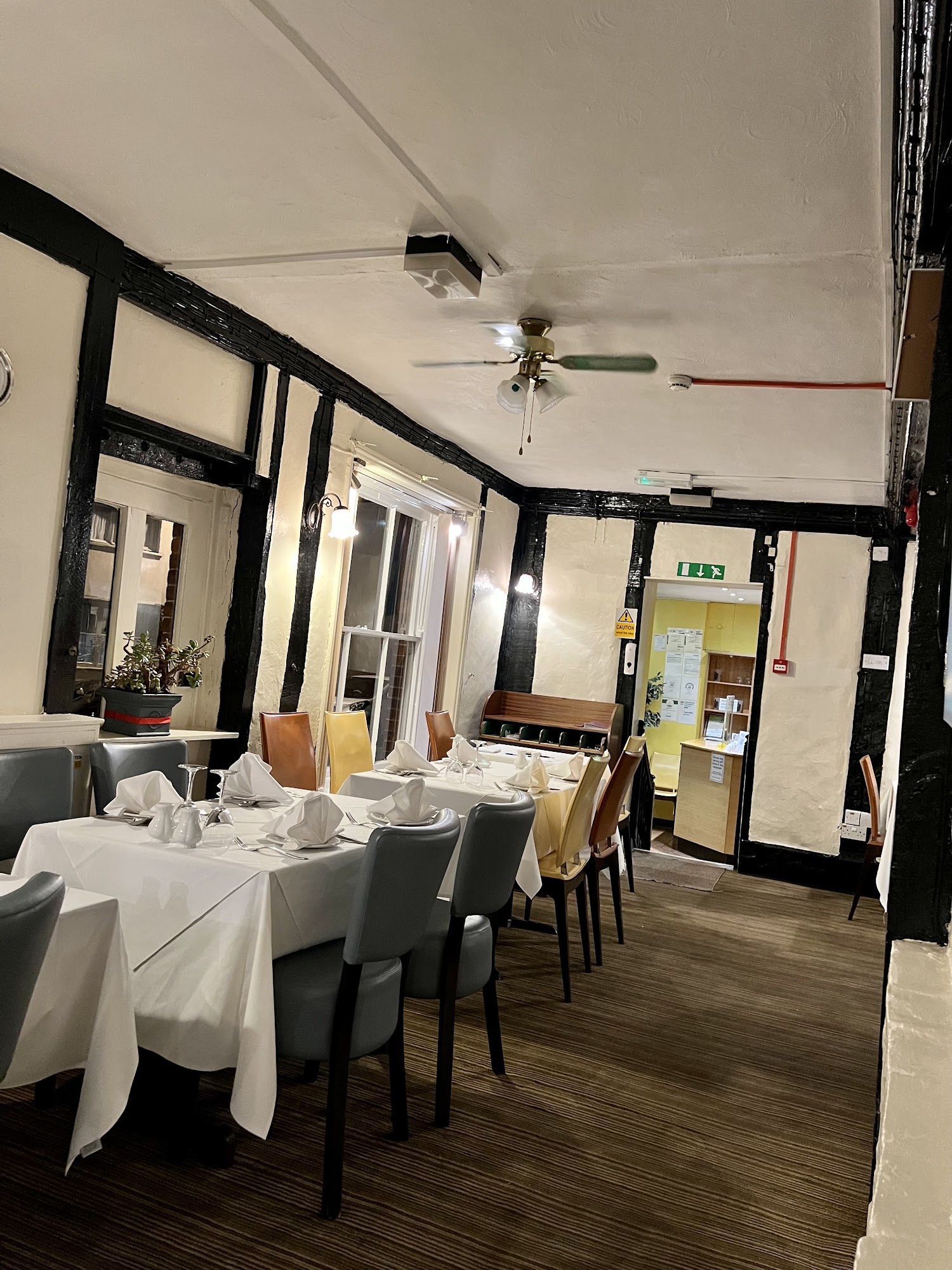 Taste Of Raj 20-24 Broad St, Harleston