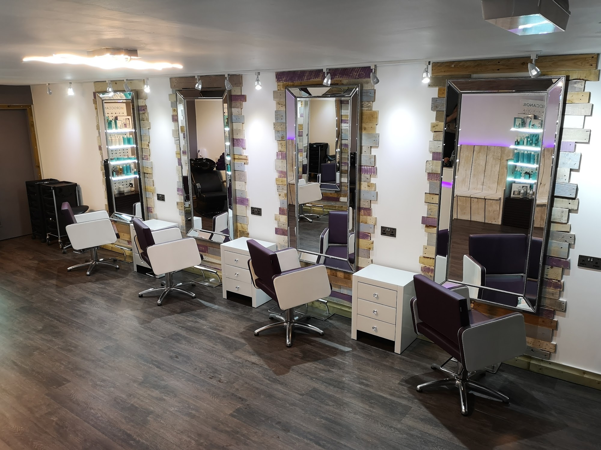 Kwok luy Hairdressing