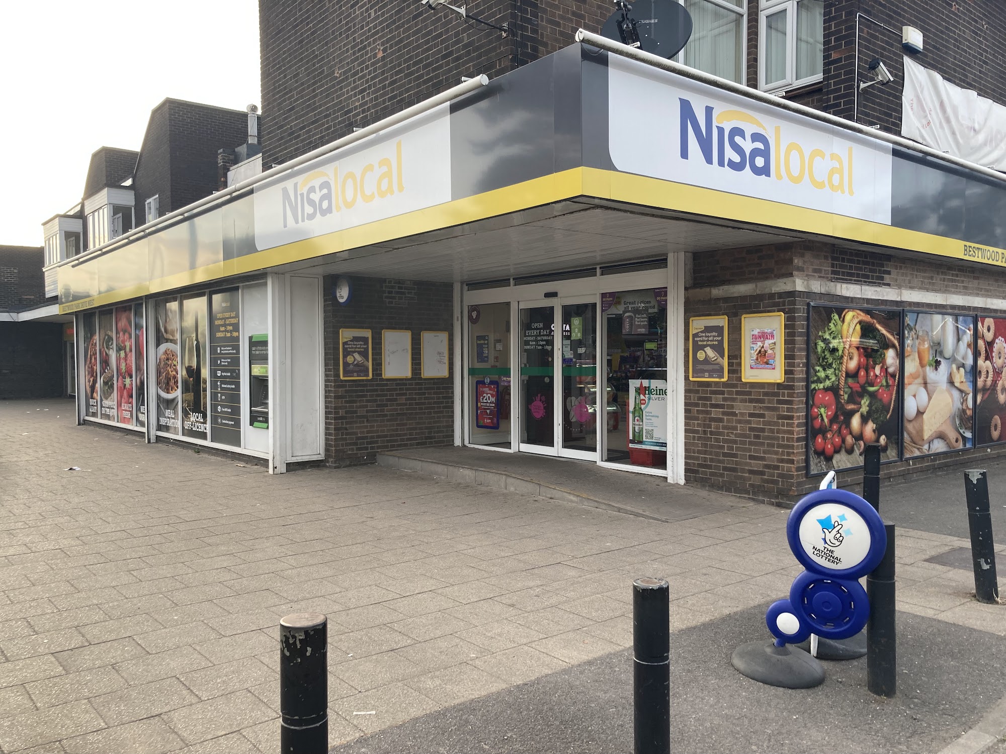 Nisa Local