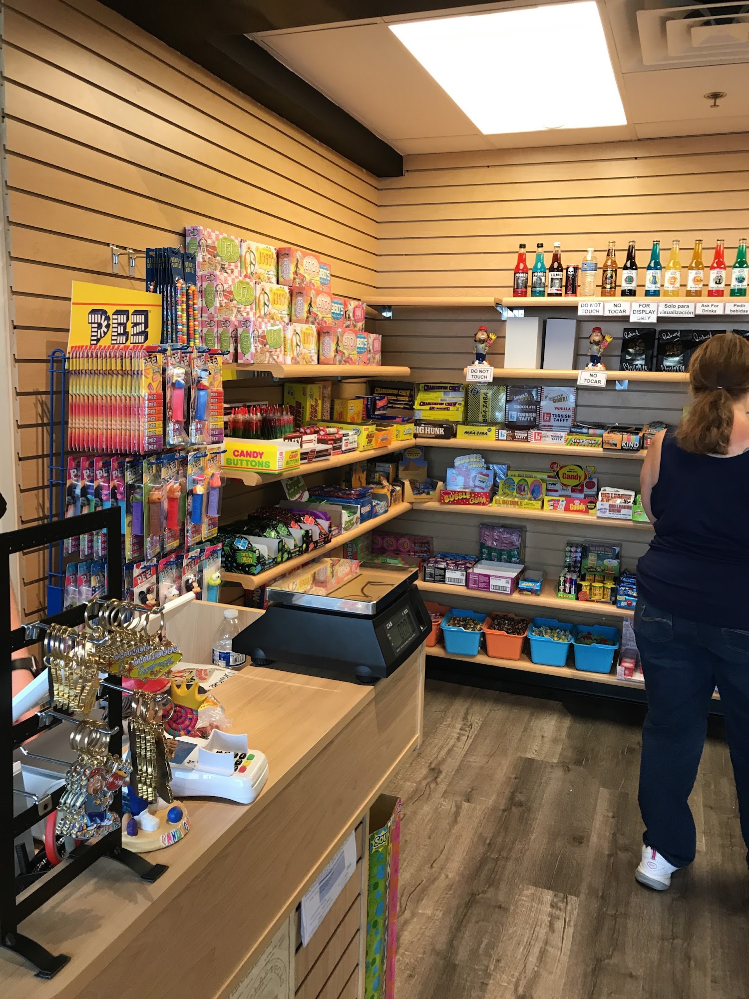 CHUMLEE'S CANDY ON THE BOULEVARD - Las Vegas NV - Hours, Directions ...
