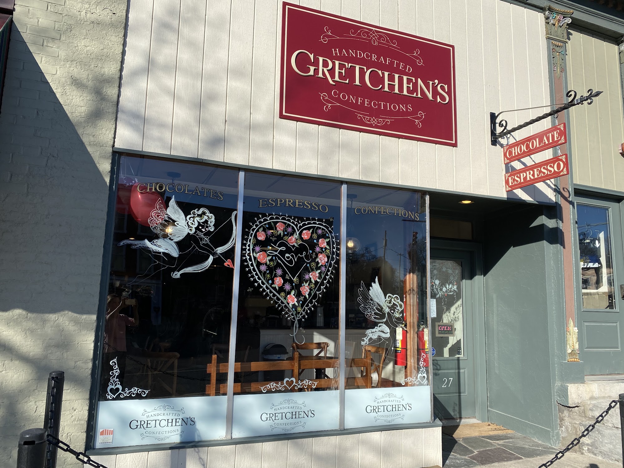 Gretchen's Confections and Cafe