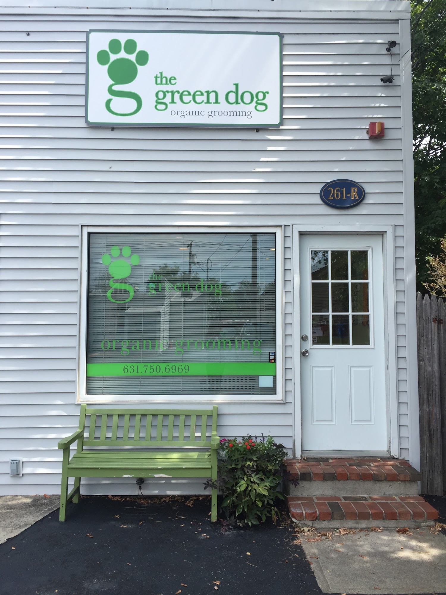 the green dog organic grooming Blue Point