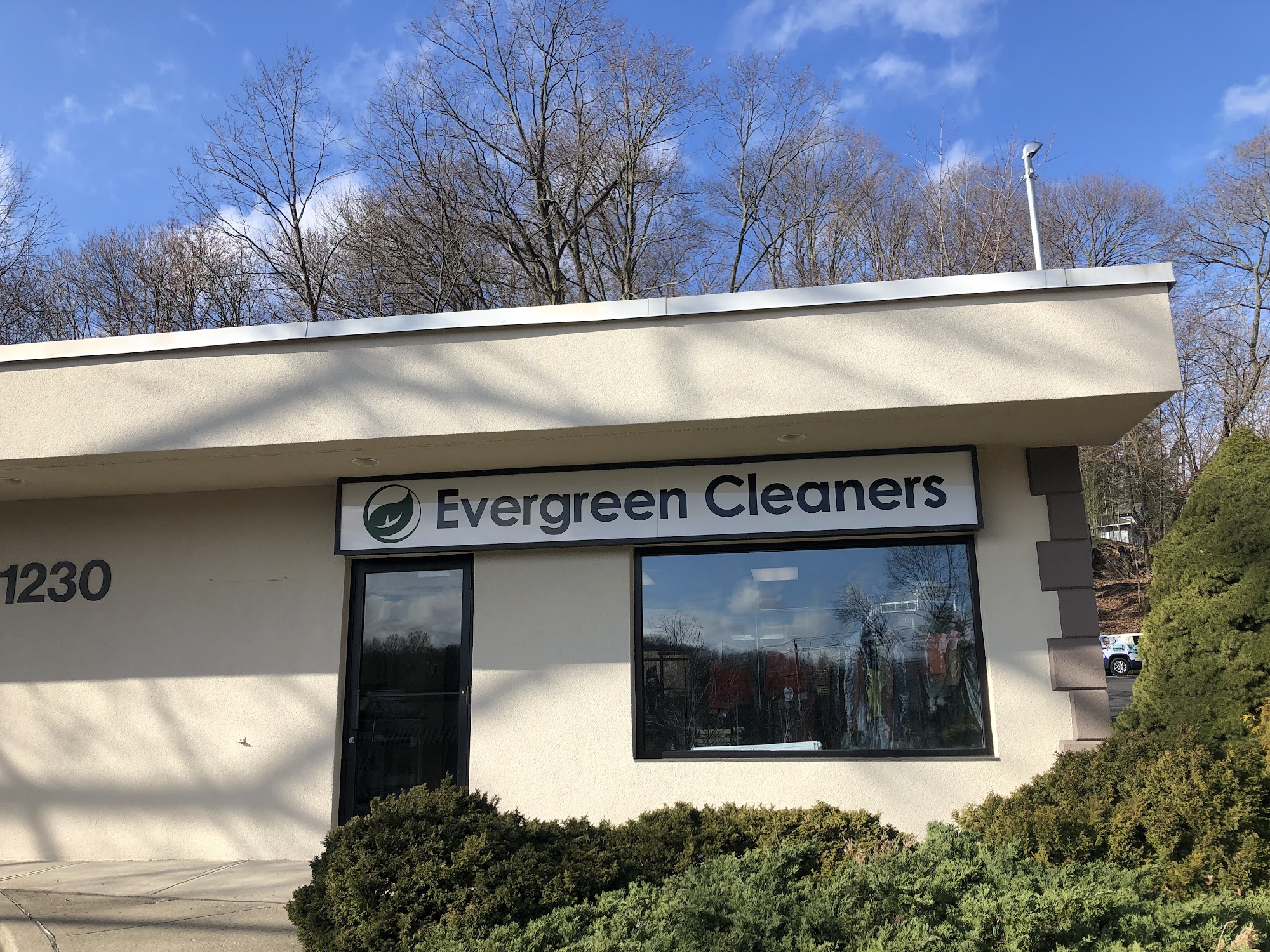 Evergreen Cleaners Briarcliff Manor