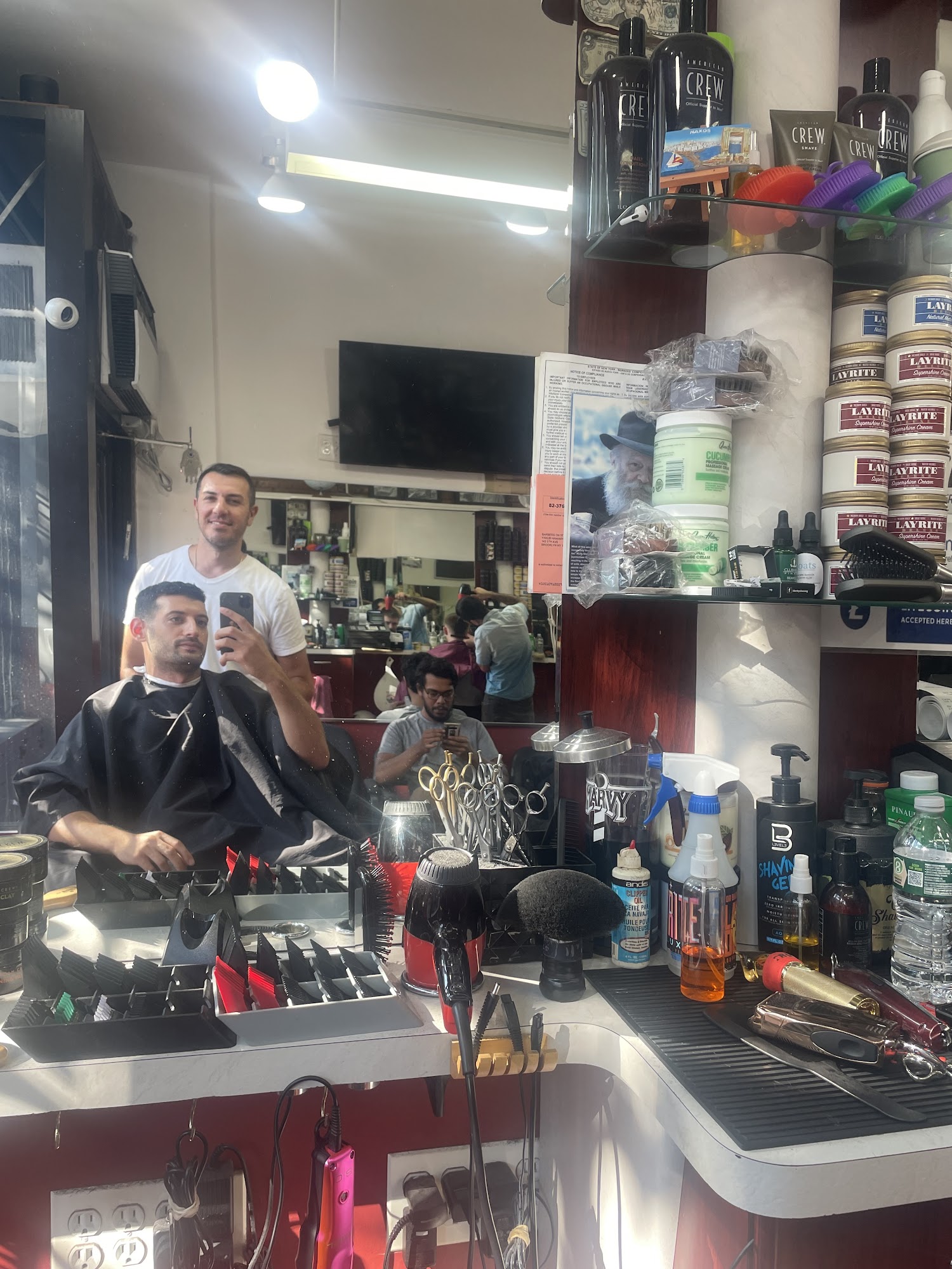 Benny's Barbershop