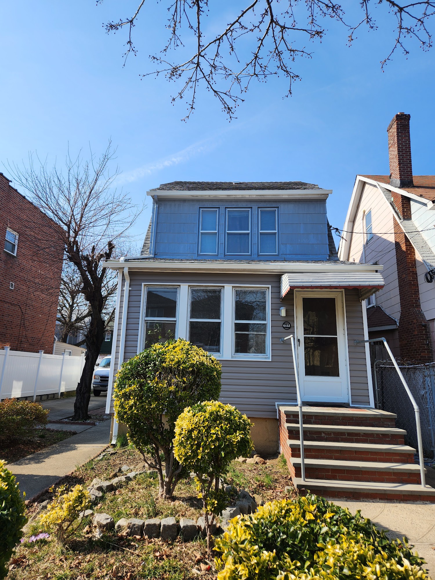 Four Seasons Roofing