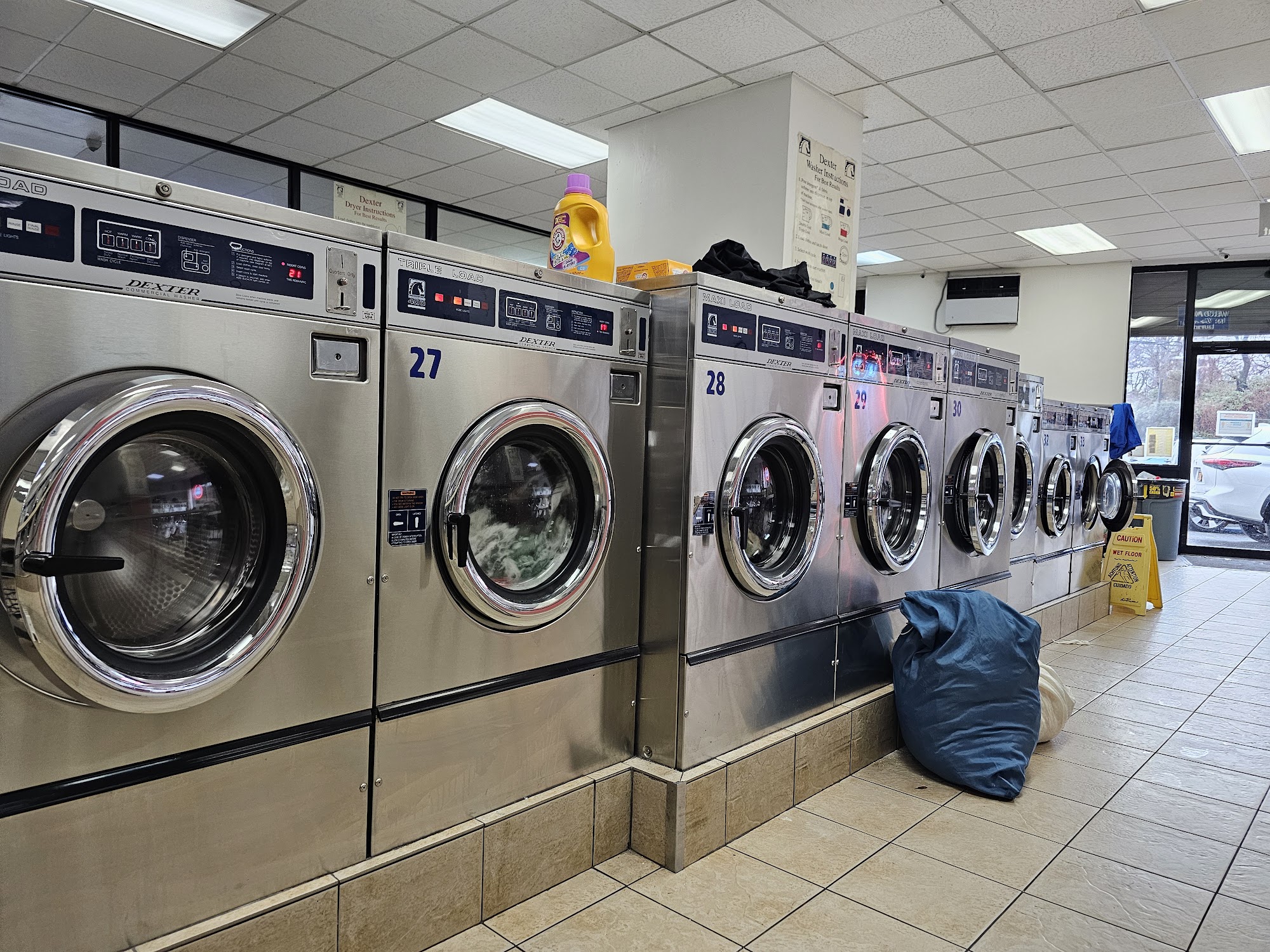 Grand Laundromat