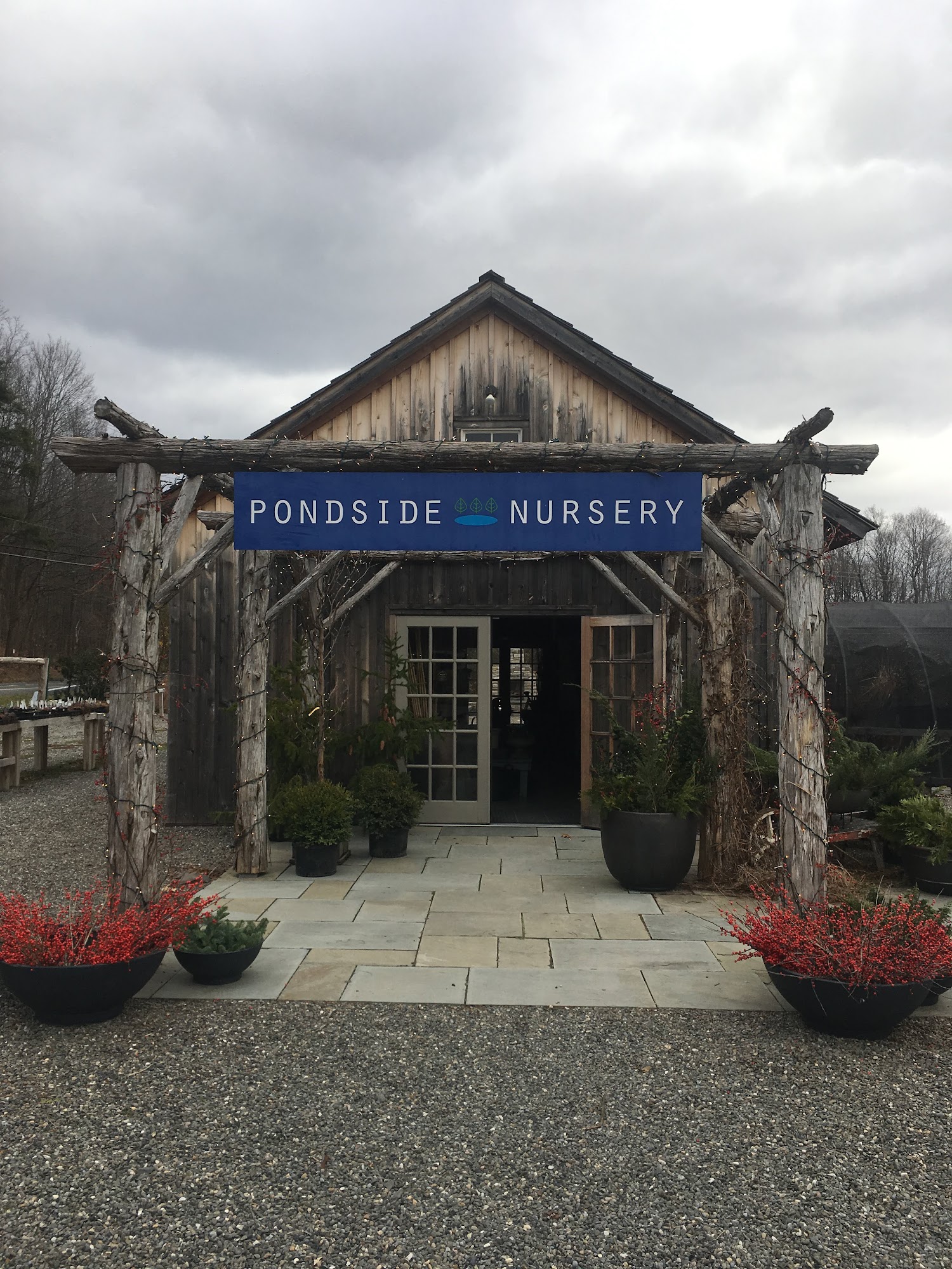 Pondside Nursery - Garden Center and Landscaping