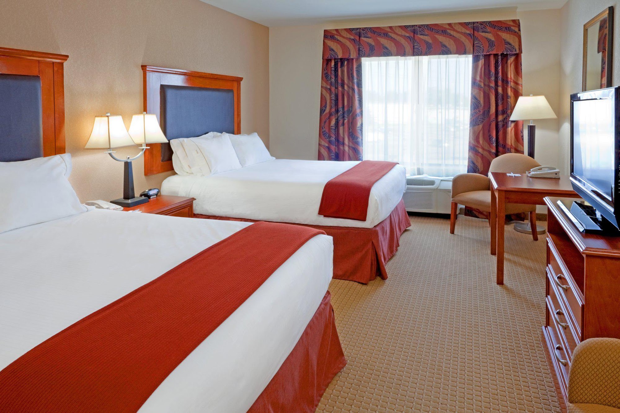 Holiday Inn Express & Suites Albany Airport Area - Latham, an IHG Hotel