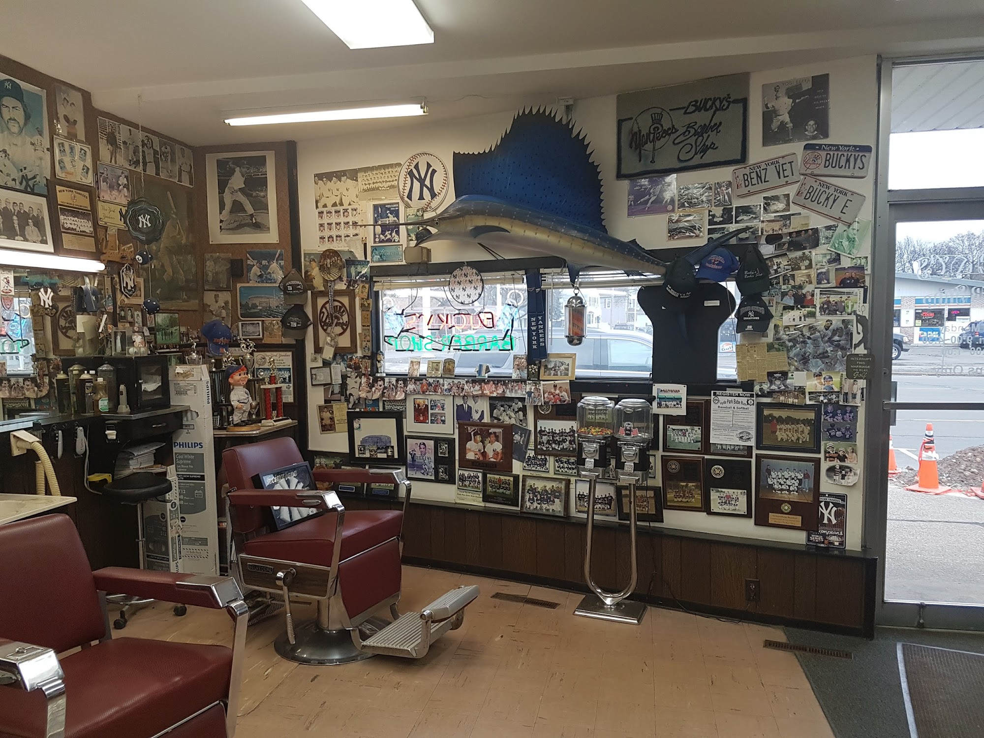 Buckys Barber Shop