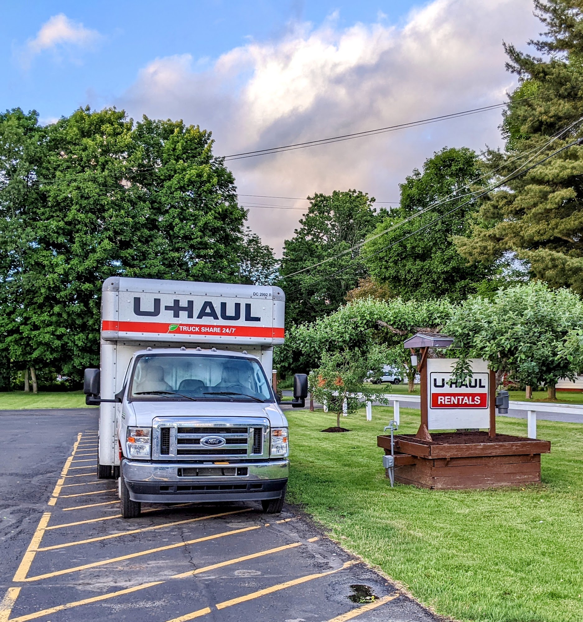 U-Haul Neighborhood Dealer