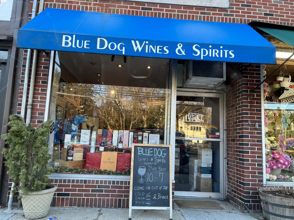 Blue Dog Wines & Spirits