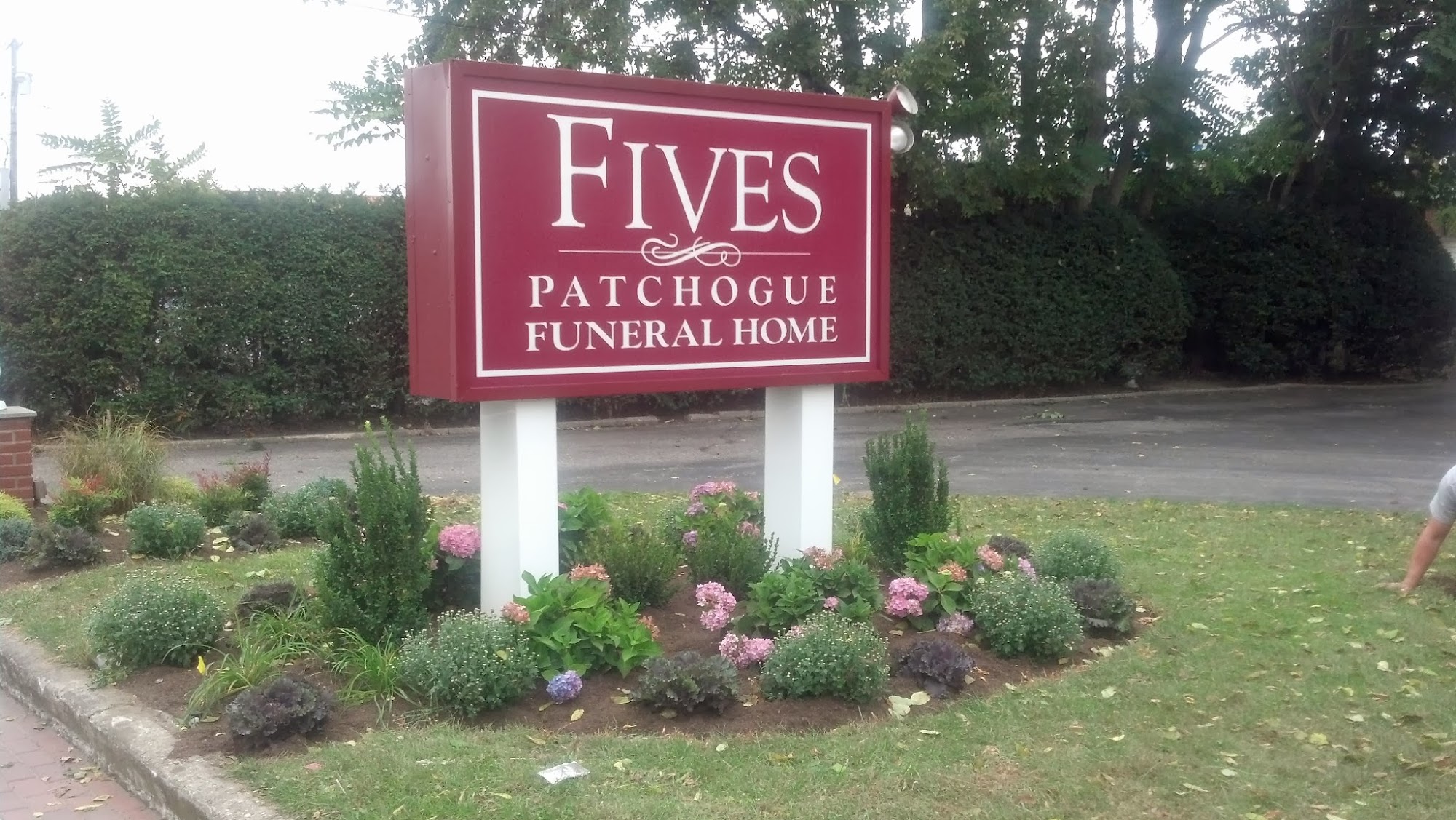 Fives Smithtown Funeral Home and Cremation Services