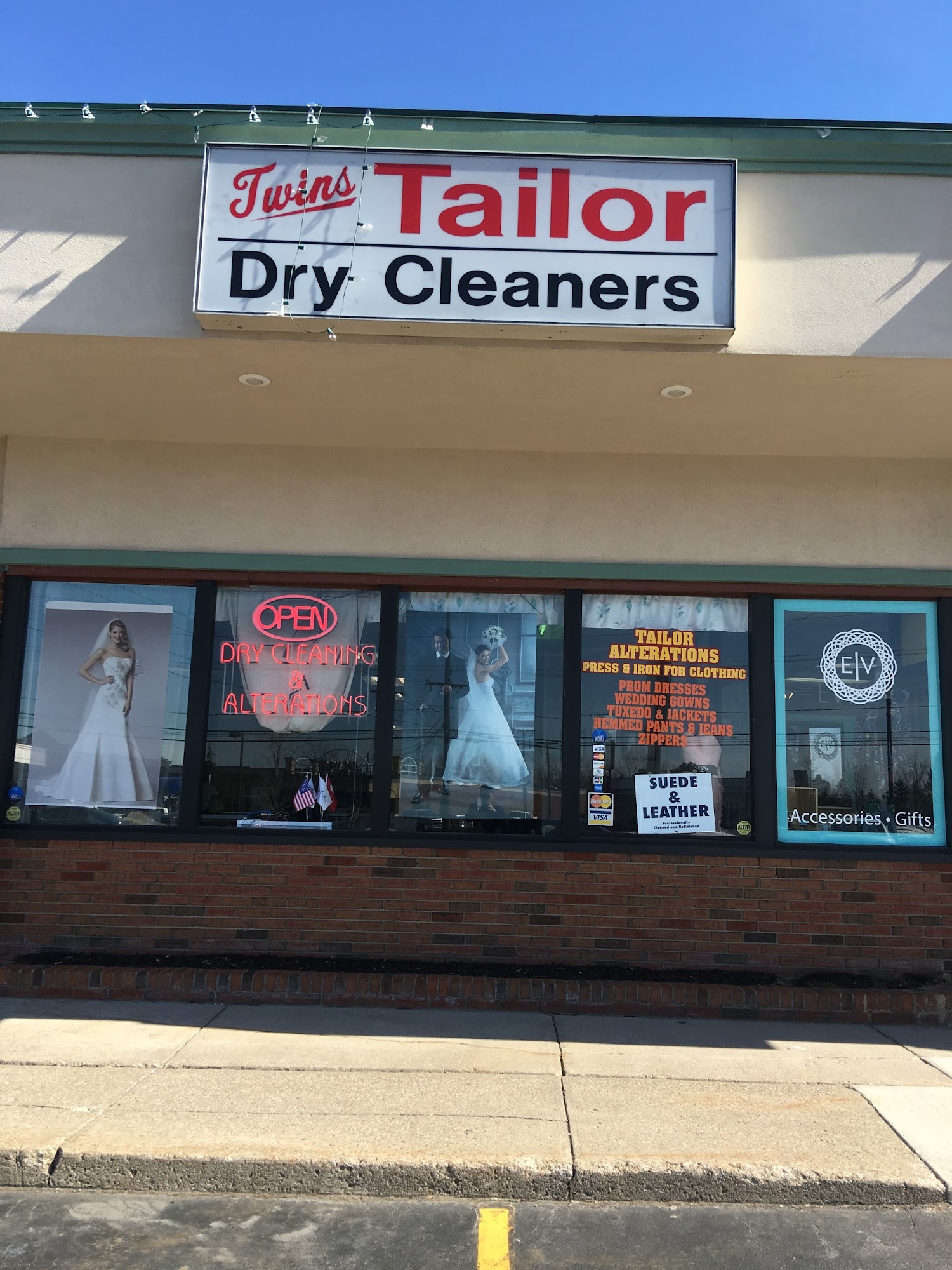 Twin's Tailor & Dry Cleaning