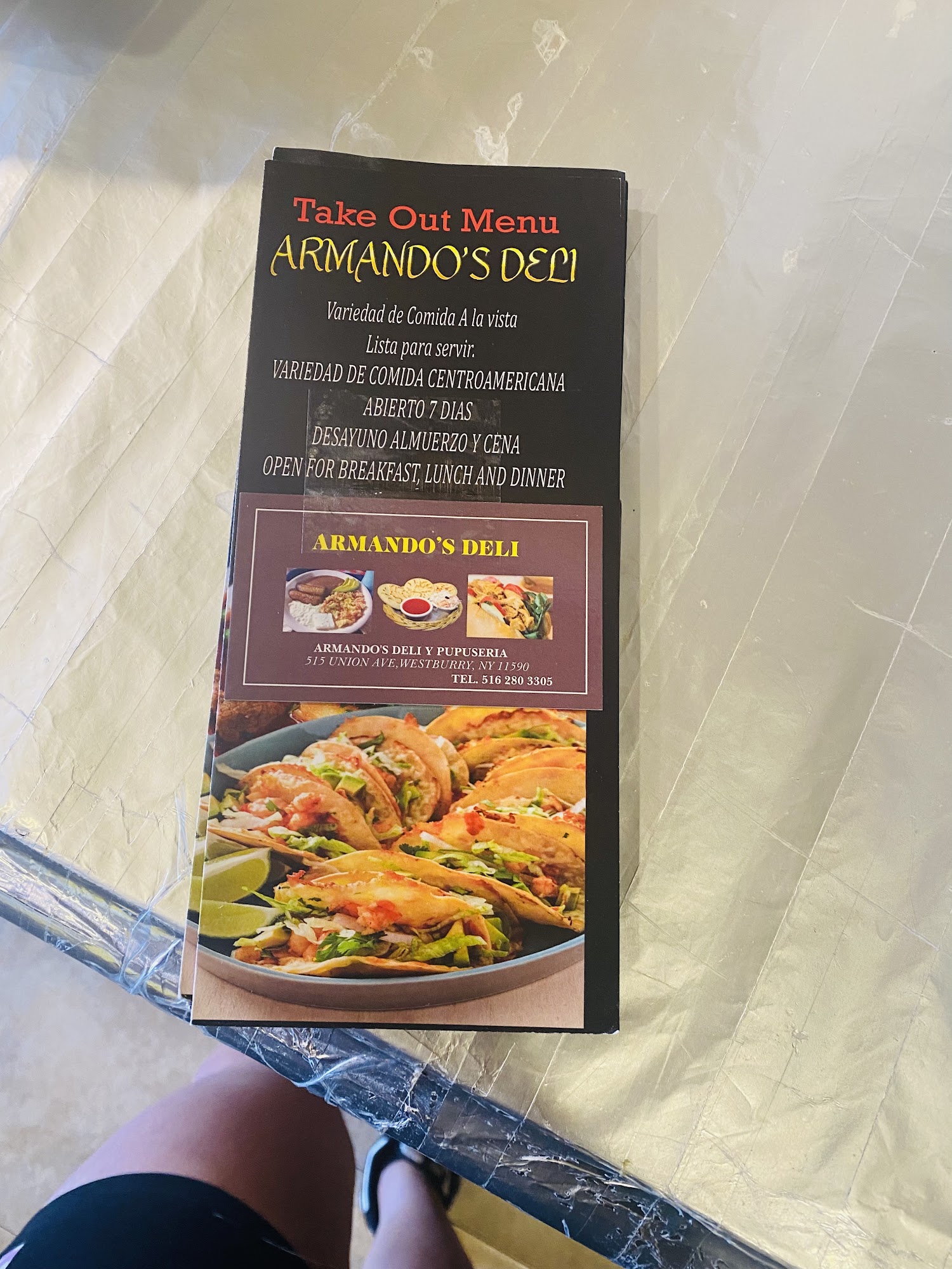 Armando's Deli & Pupuseria Menu